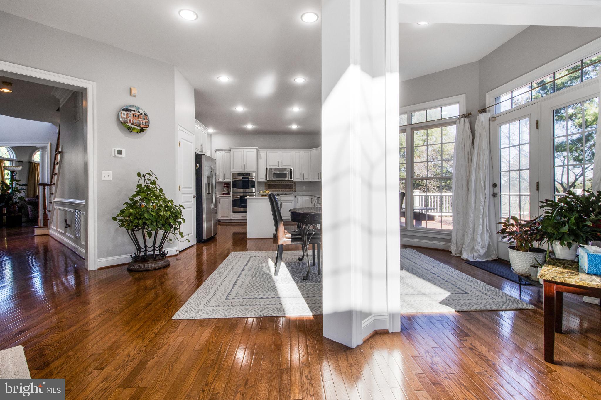 LANSDOWNE ON THE POTOMAC - Residential