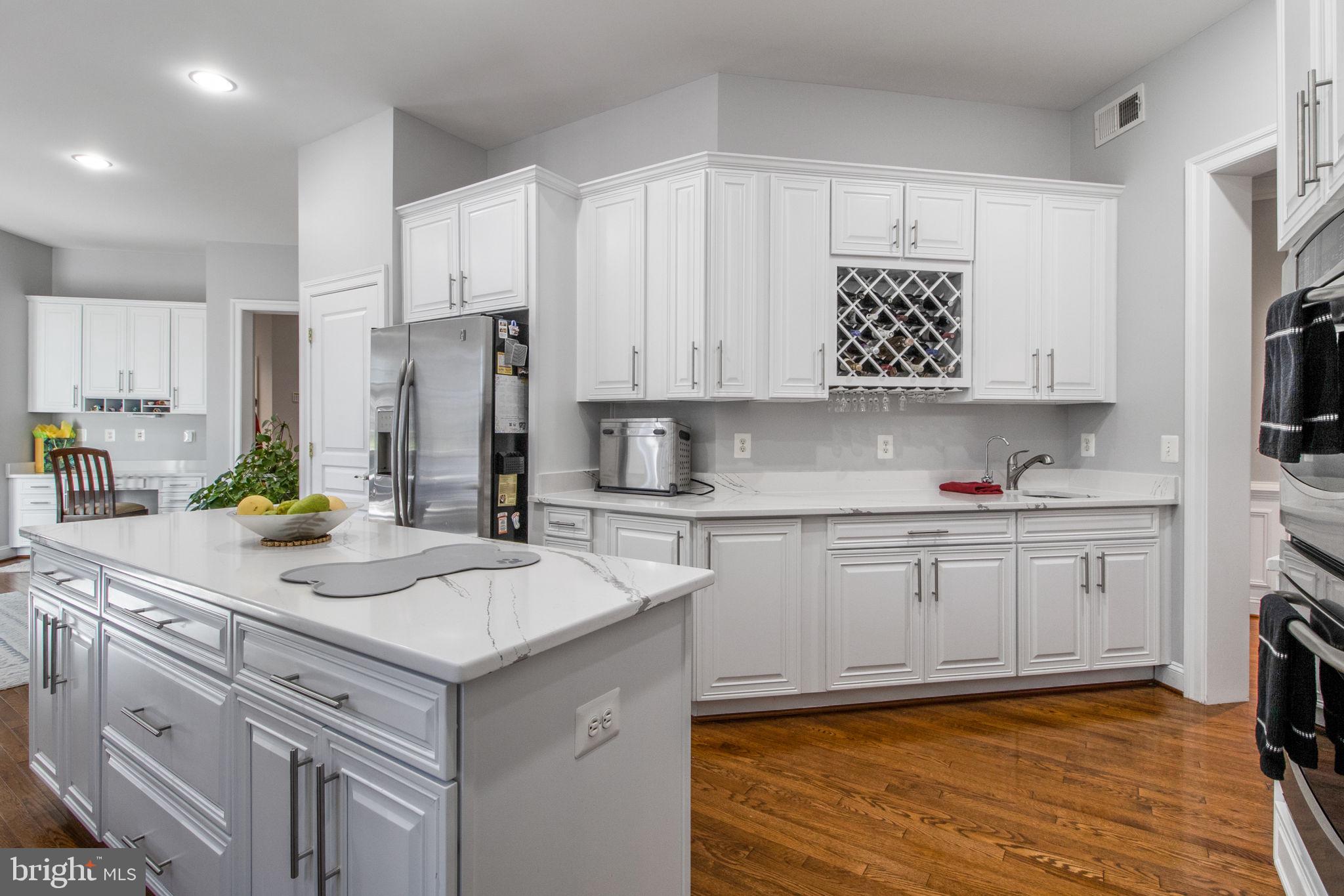 LANSDOWNE ON THE POTOMAC - Residential