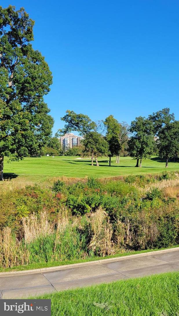 LANSDOWNE ON THE POTOMAC - Residential