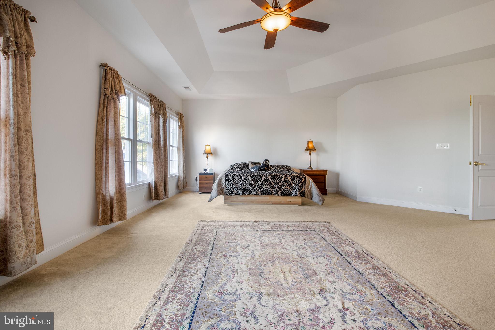 LANSDOWNE ON THE POTOMAC - Residential