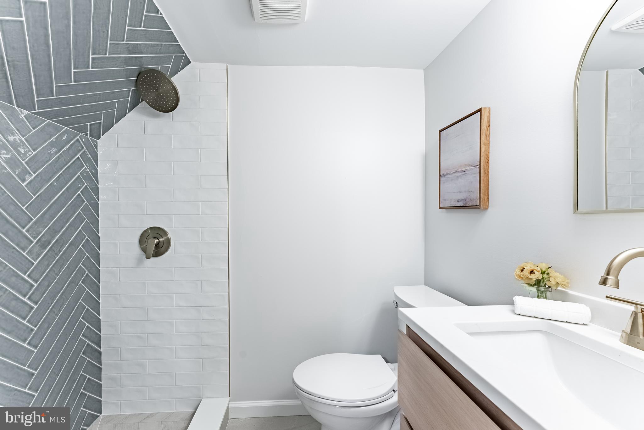 BUCKNELL MANOR - Residential