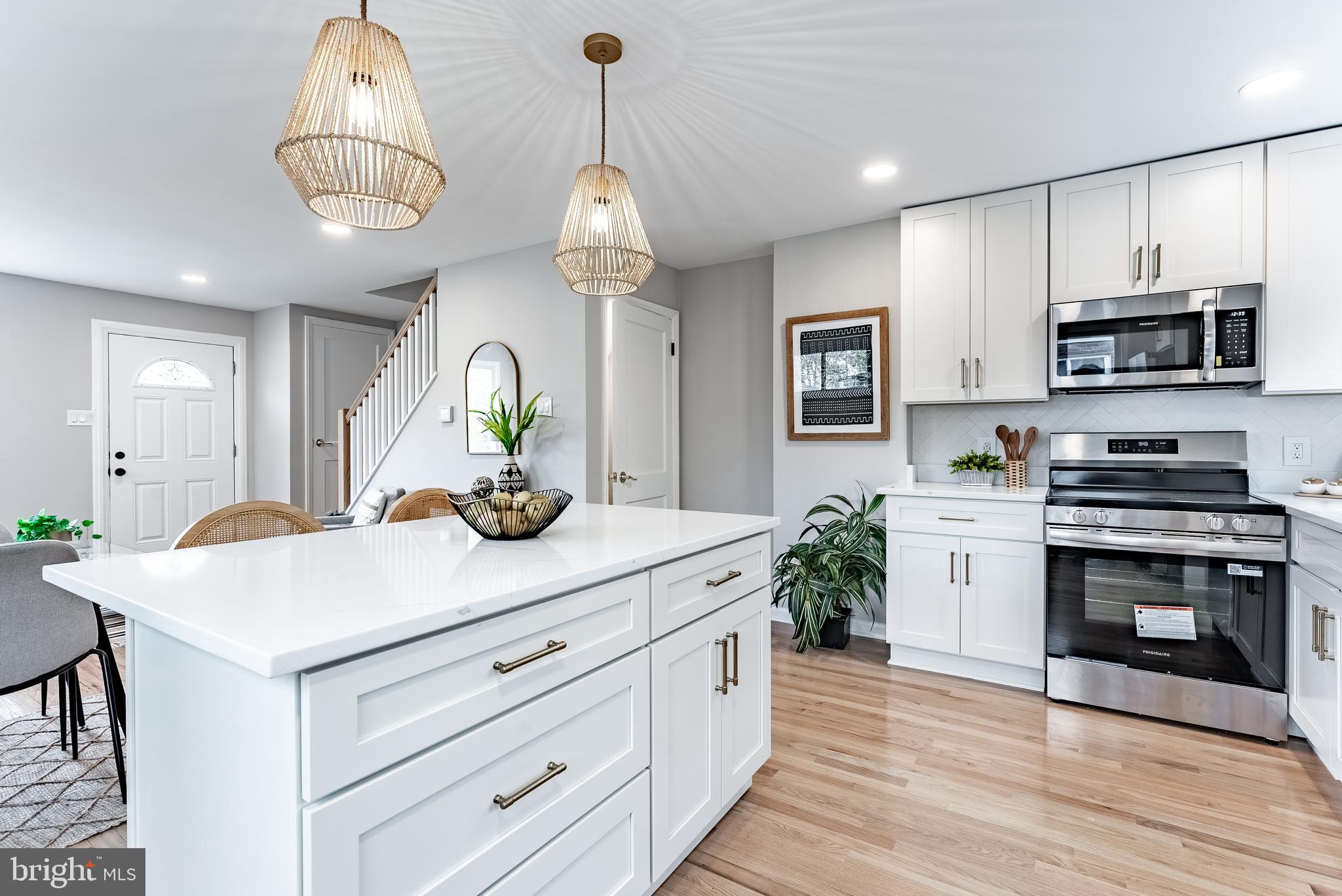 BUCKNELL MANOR - Residential