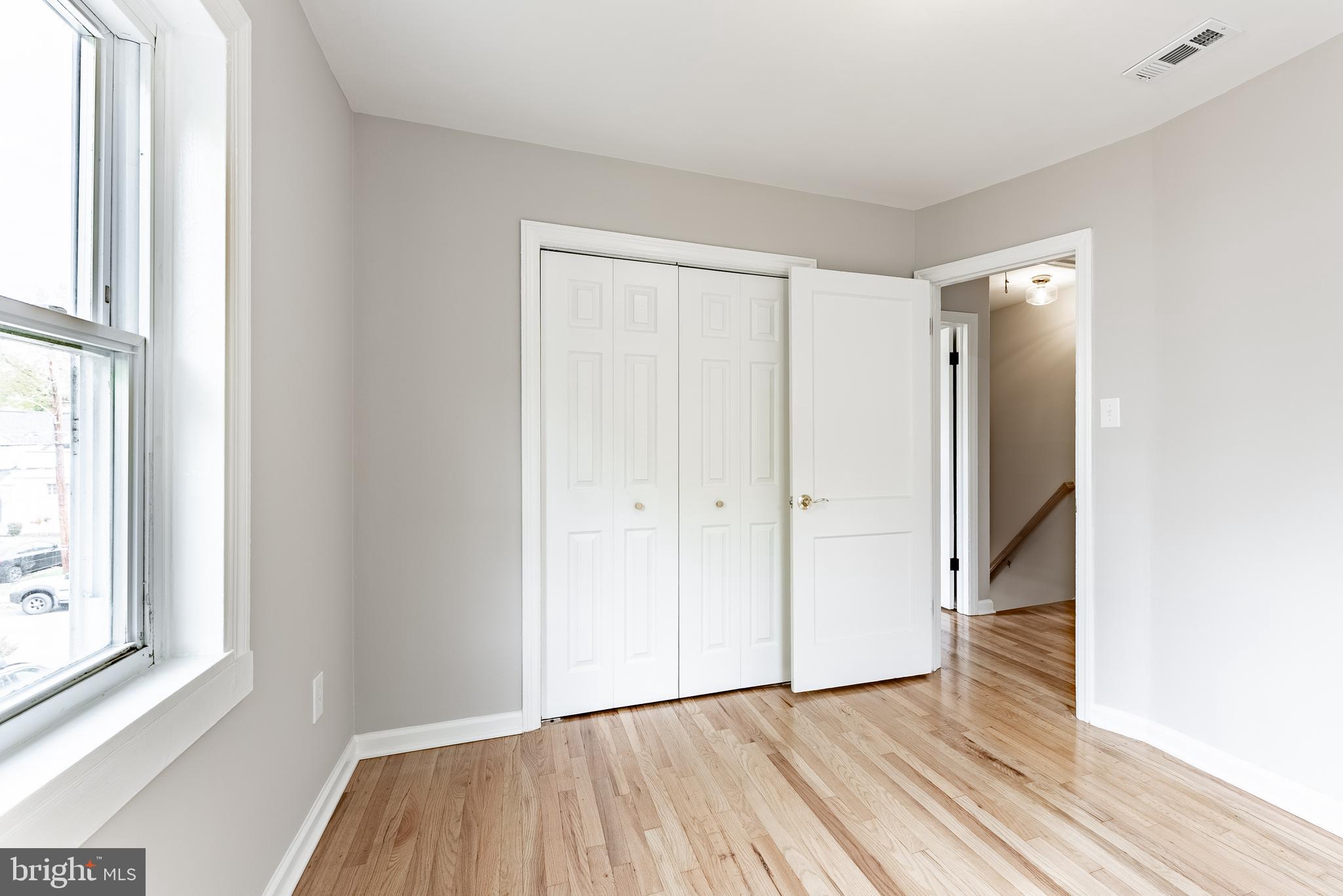 BUCKNELL MANOR - Residential