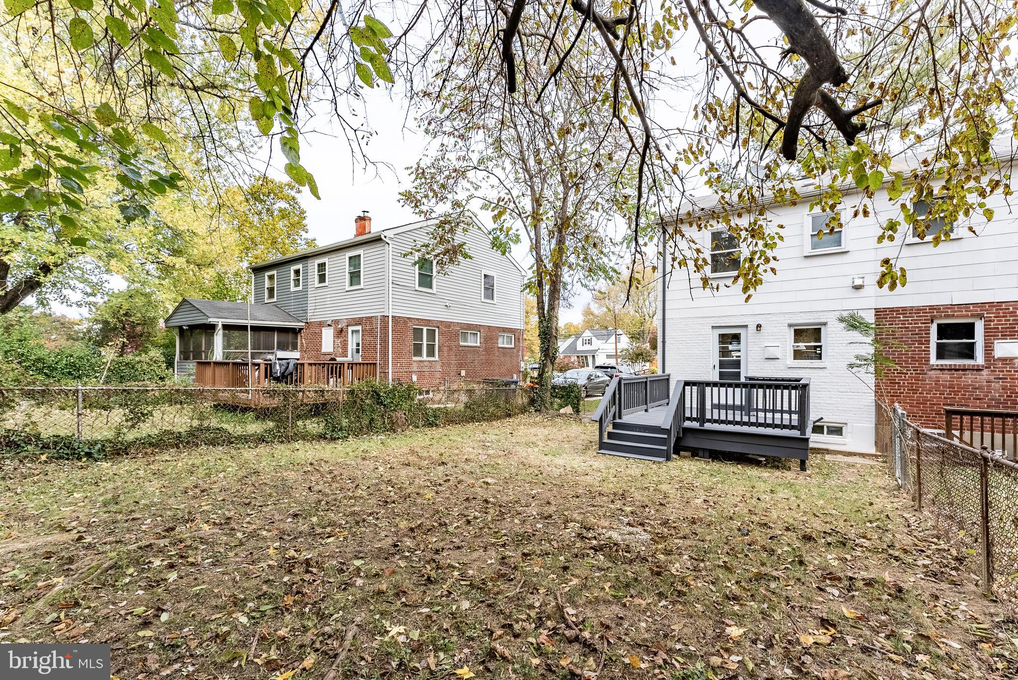 BUCKNELL MANOR - Residential