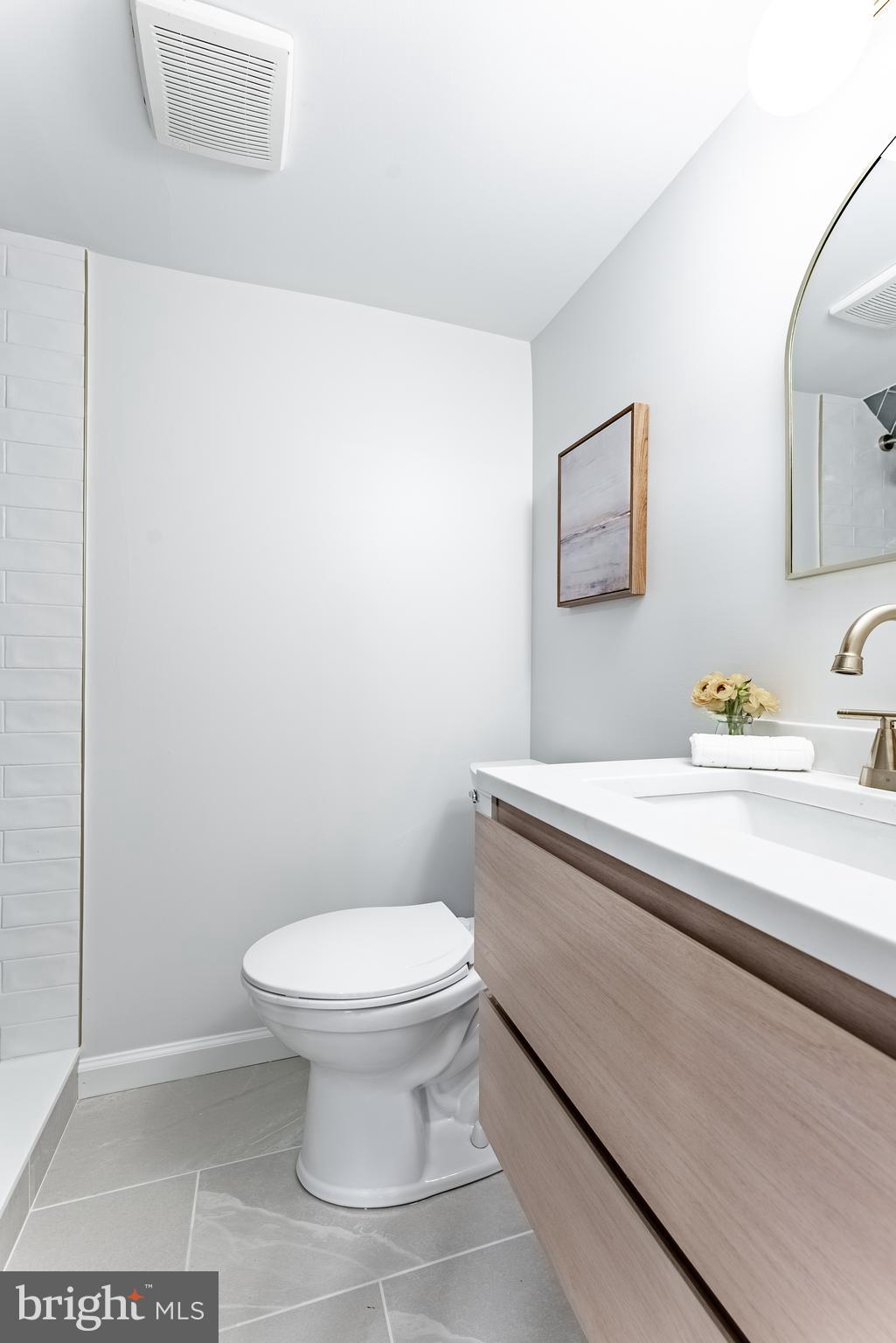 BUCKNELL MANOR - Residential