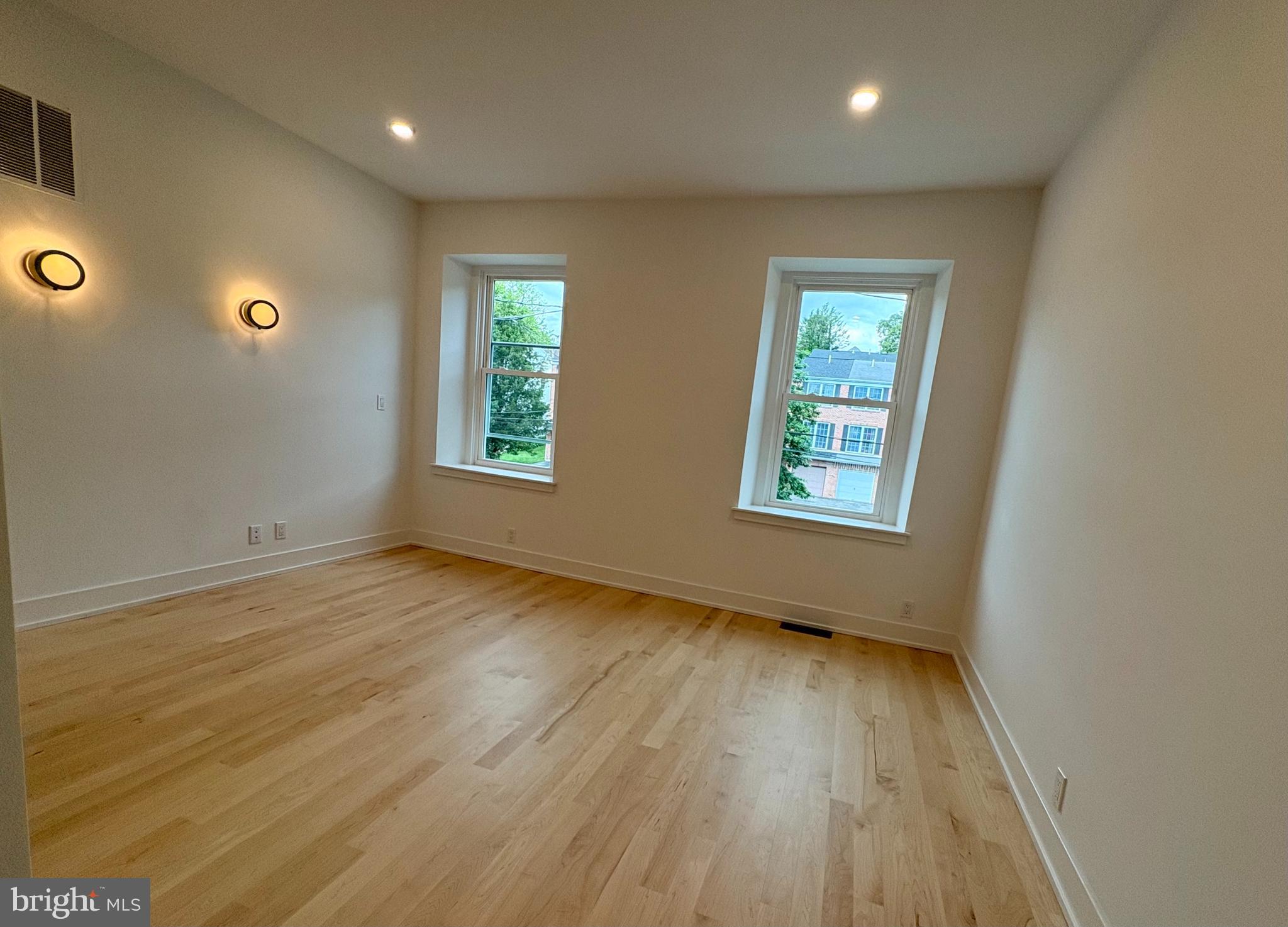 PHILADELPHIA - Residential