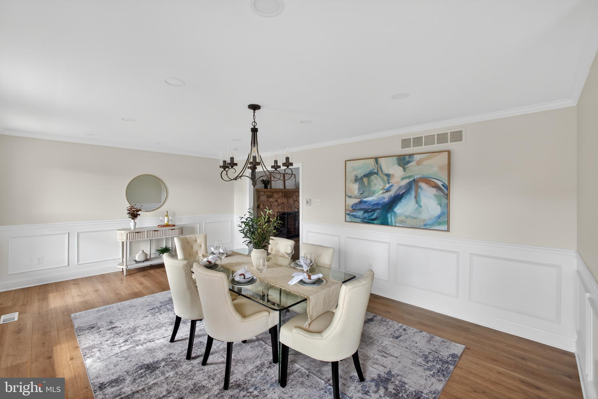 2454 OLEANDER CIRCLE