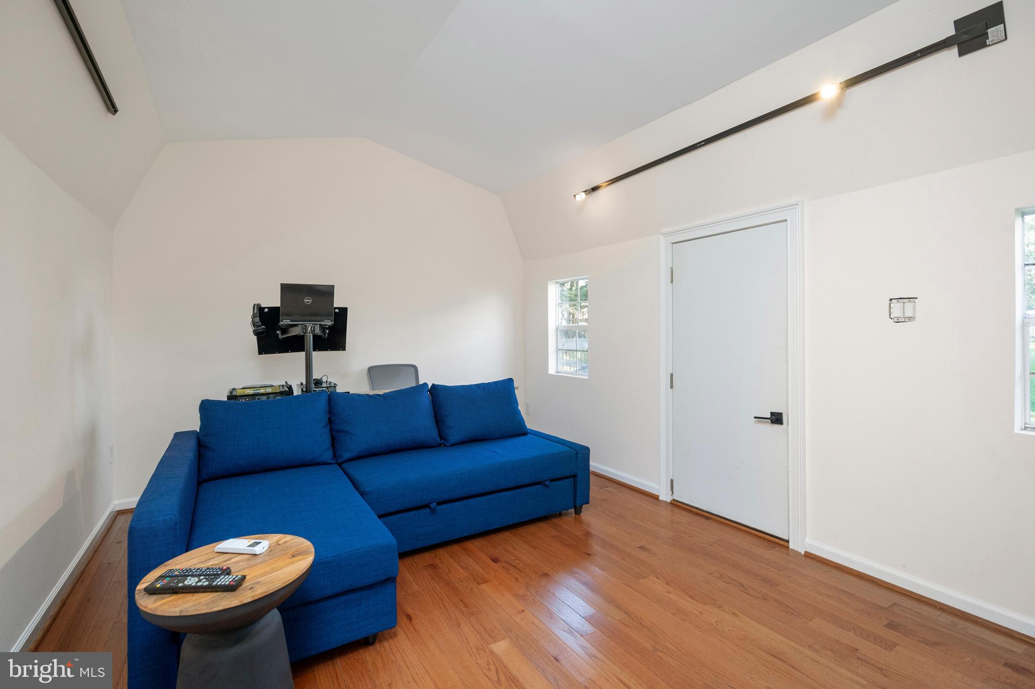 PLEASANT VALLEY - Residential