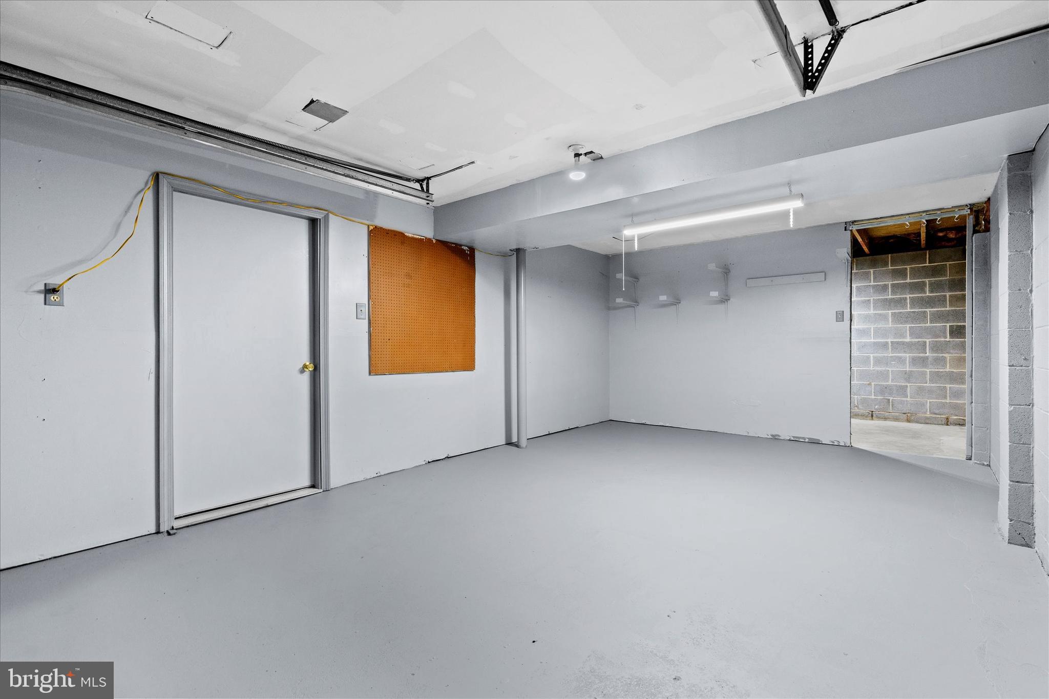 RAINBOW HILLS - Residential