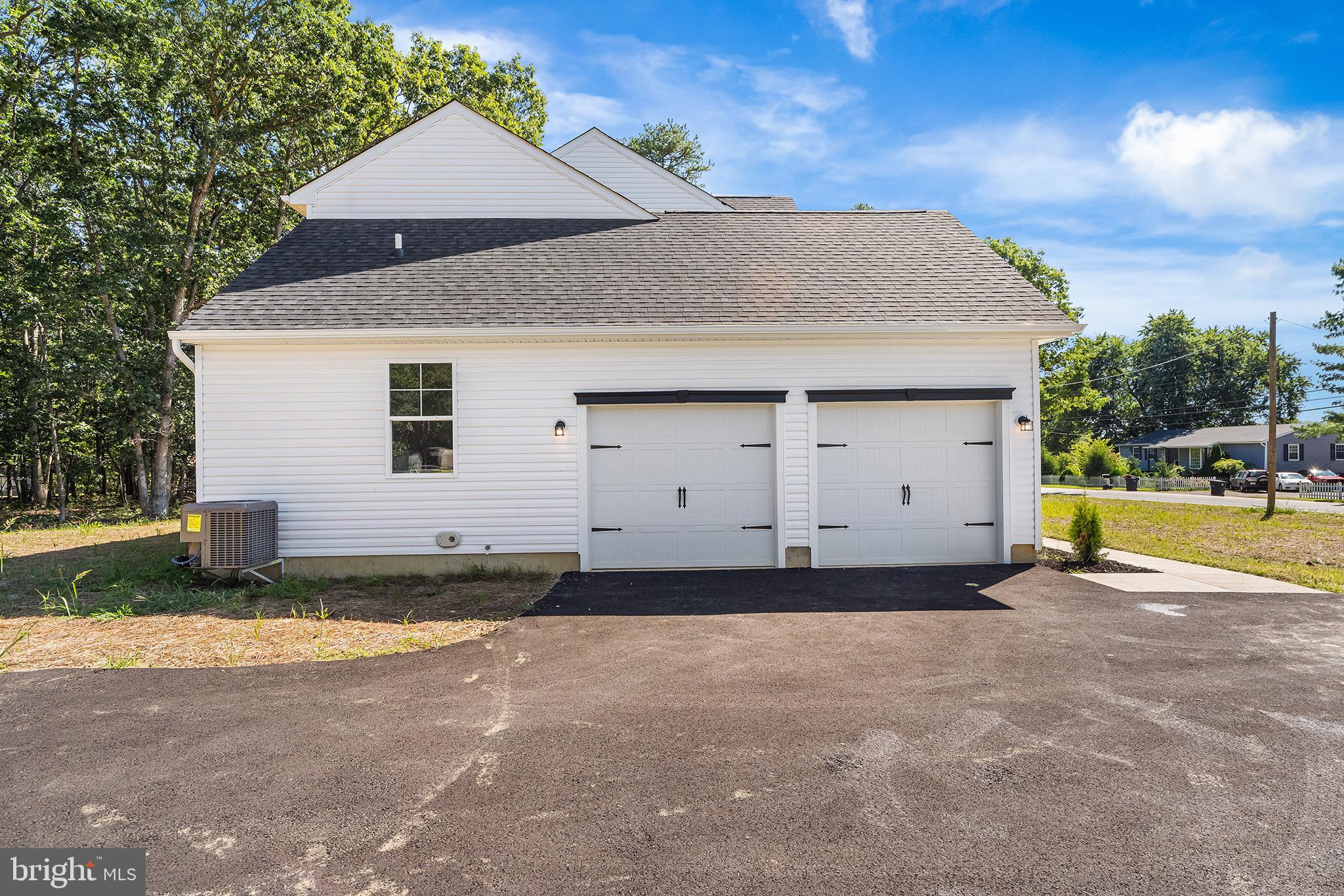1051 NEW BROOKLYN ROAD
