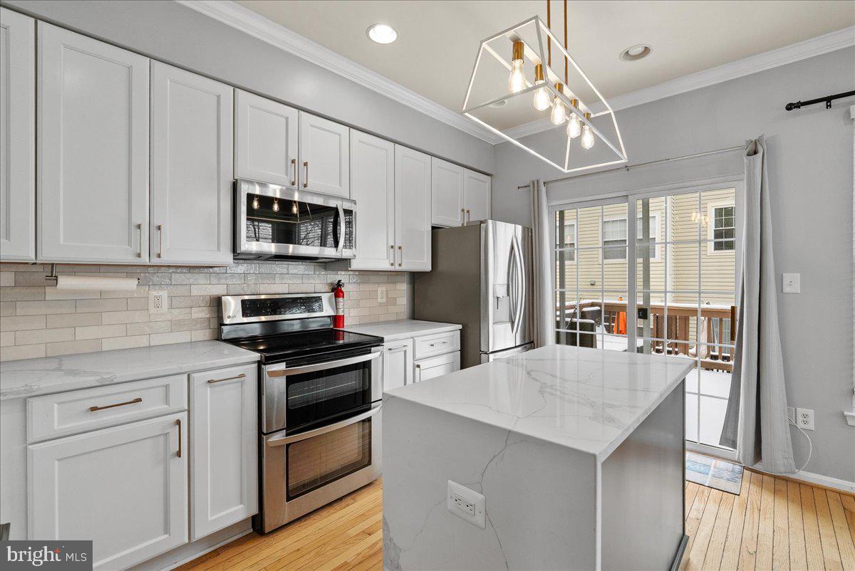 WINDY HILL - Residential Lease