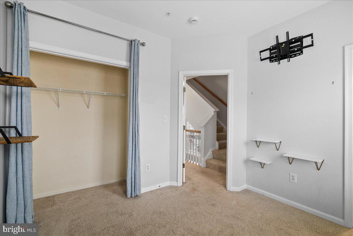 WINDY HILL - Residential Lease