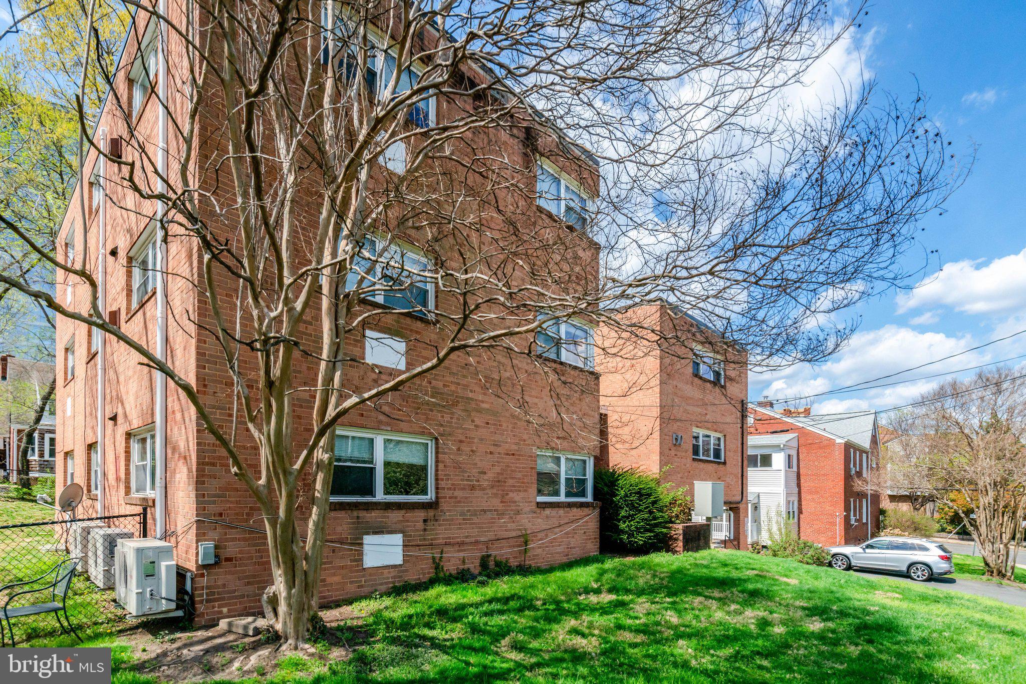 1510 N ROLFE STREET 6