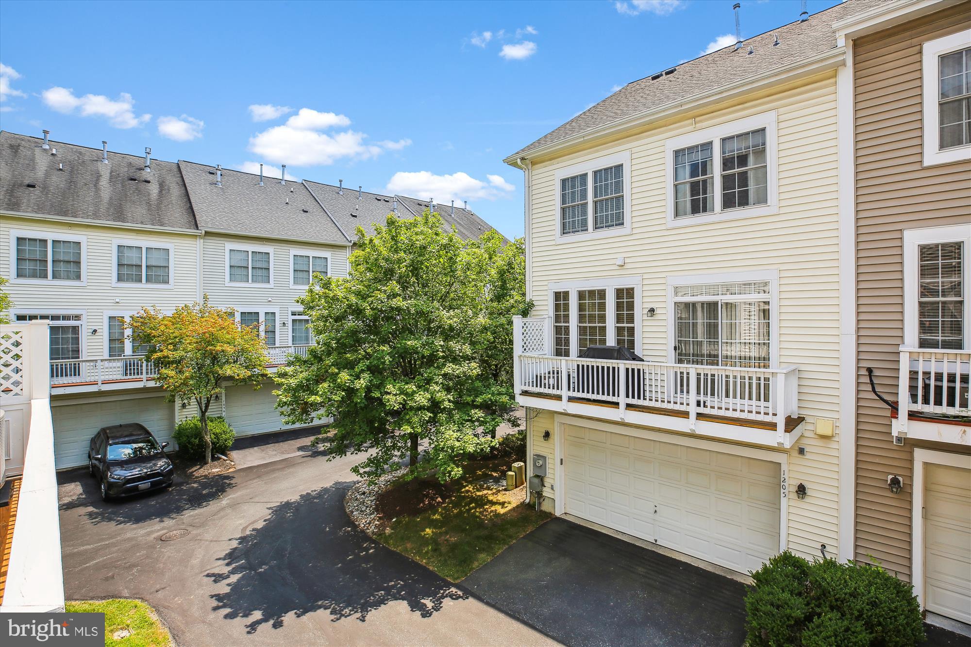 KING FARM IRVINGTON - Residential