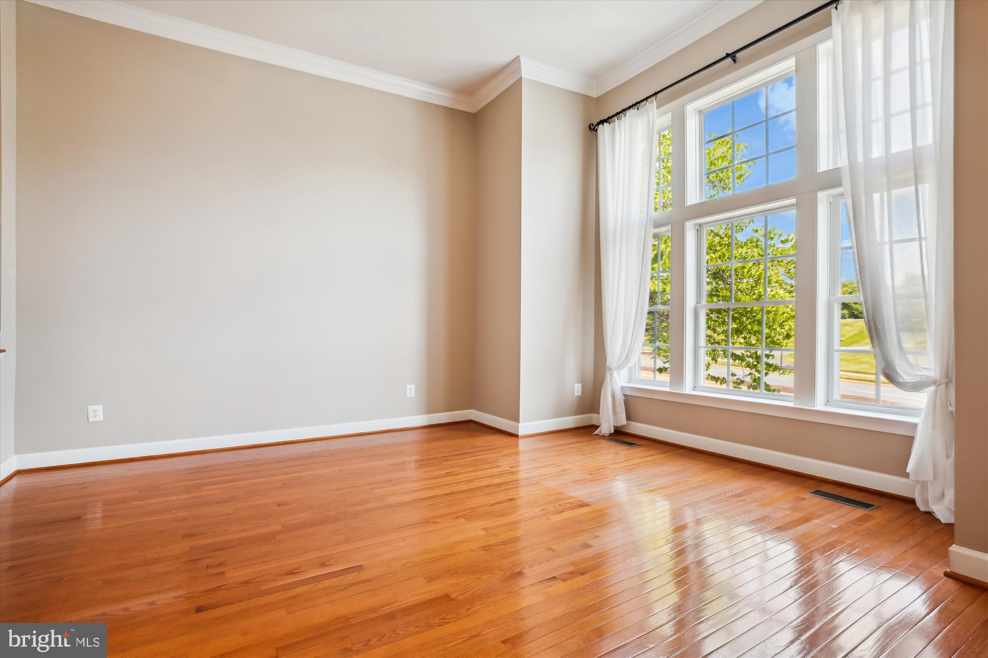 KING FARM IRVINGTON - Residential