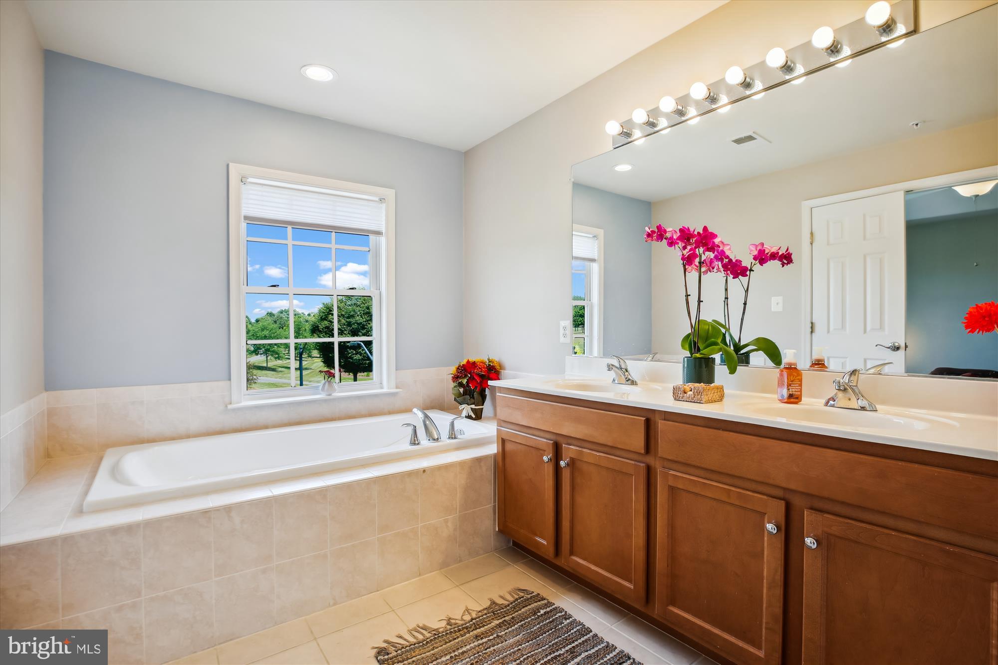 KING FARM IRVINGTON - Residential