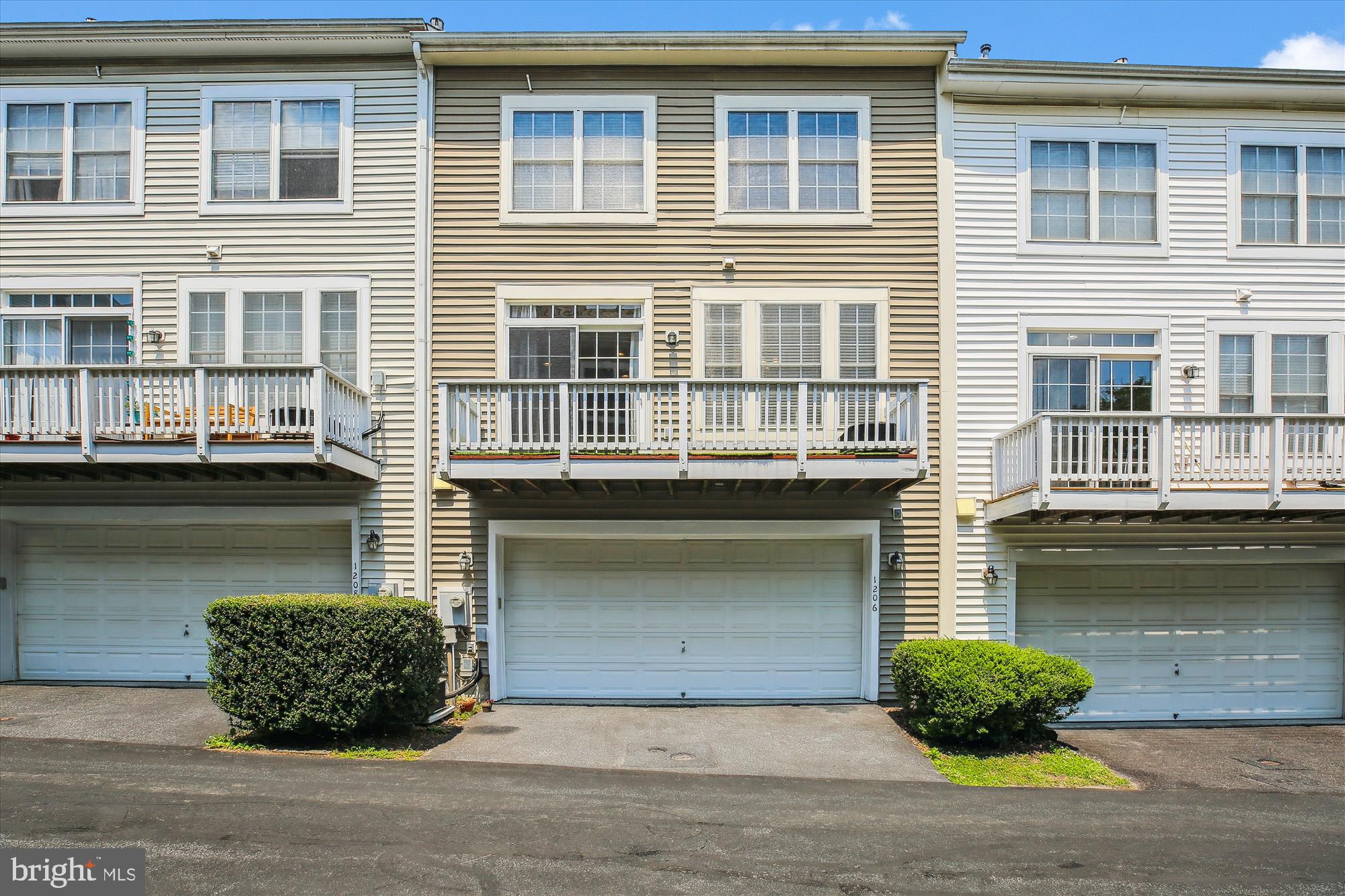 KING FARM IRVINGTON - Residential