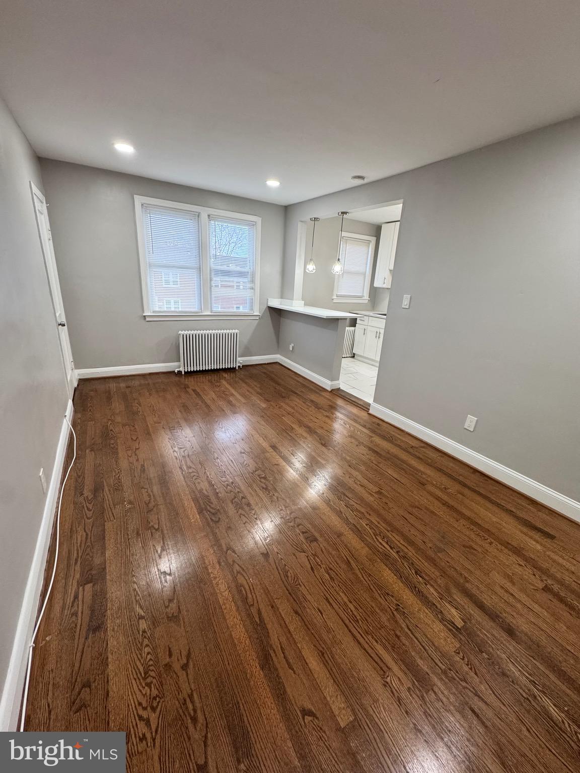 GLEN OAKS - Residential Lease