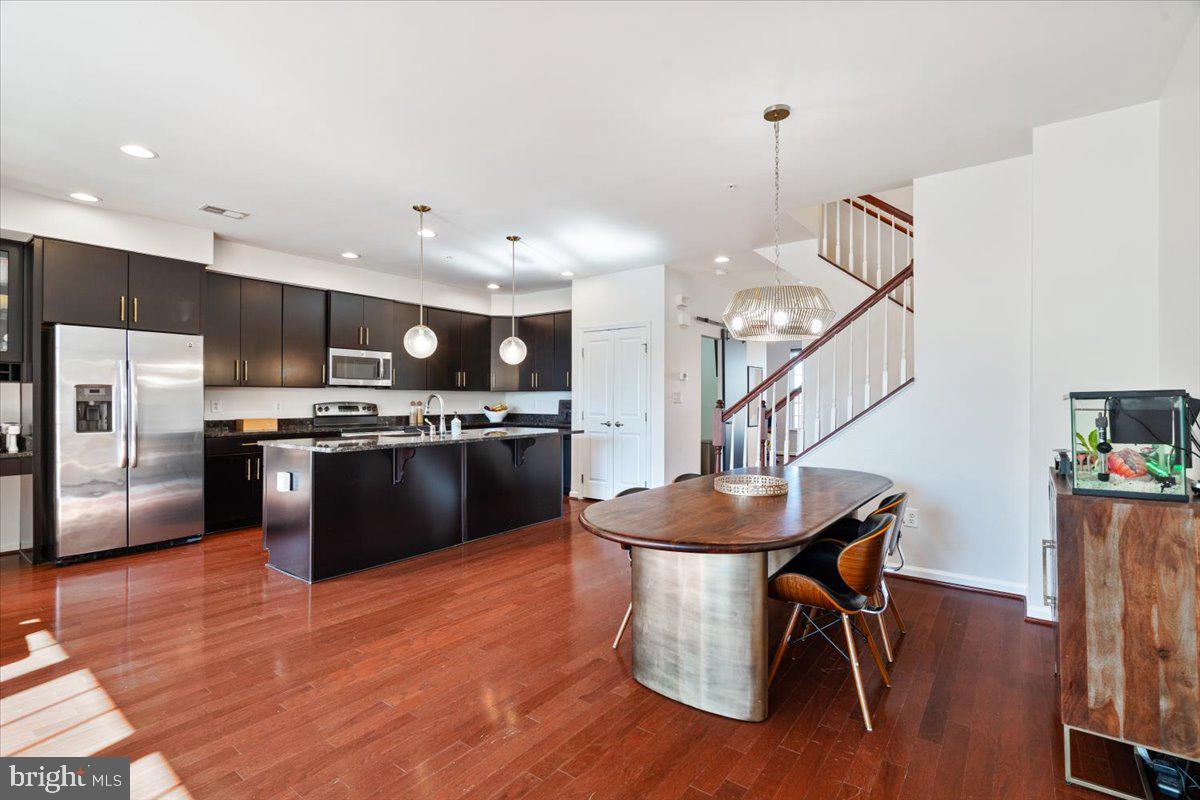 GREENBELT STATION - Residential