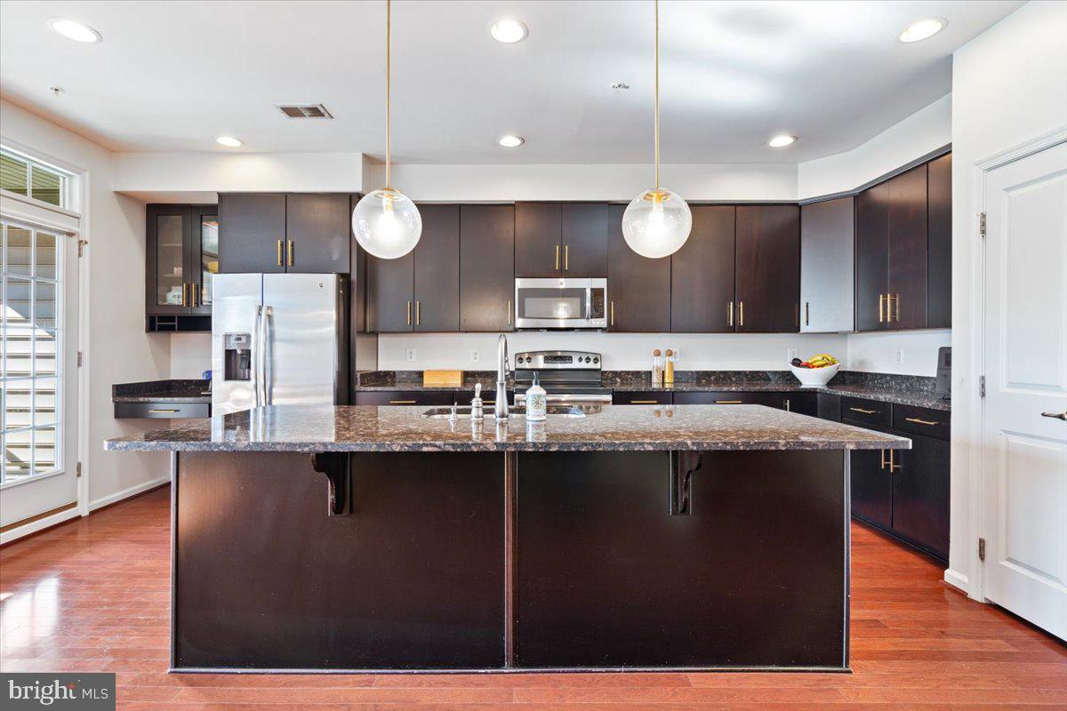 GREENBELT STATION - Residential