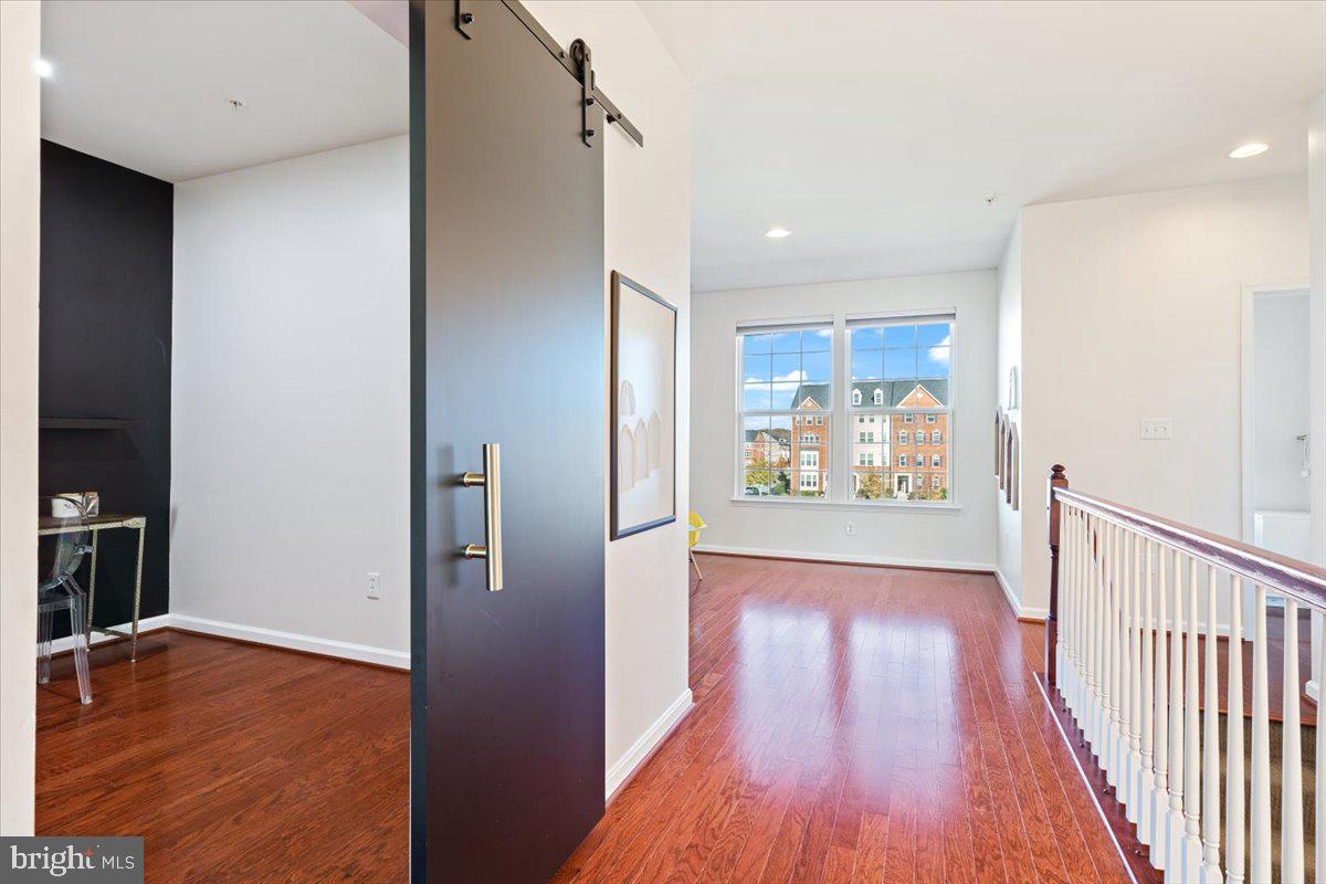 GREENBELT STATION - Residential