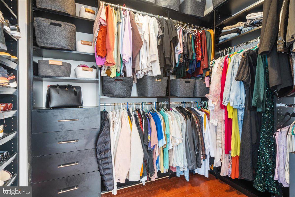 GREENBELT STATION - Residential