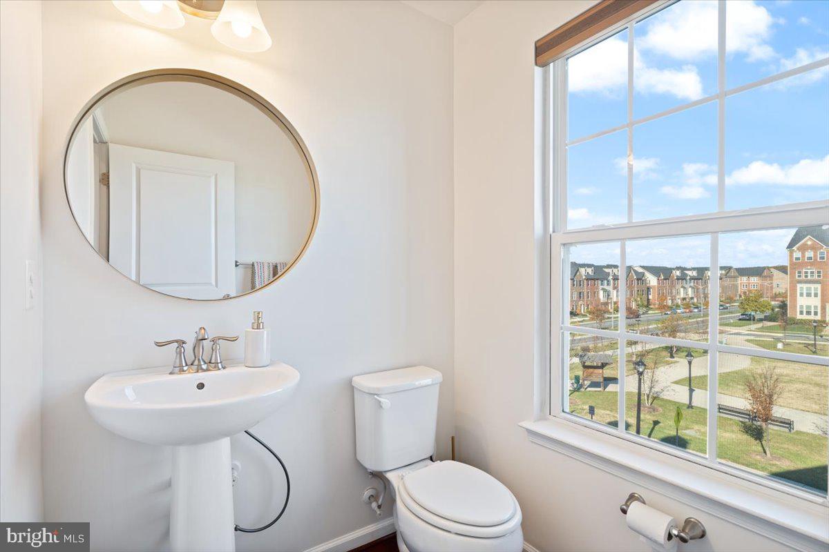 GREENBELT STATION - Residential