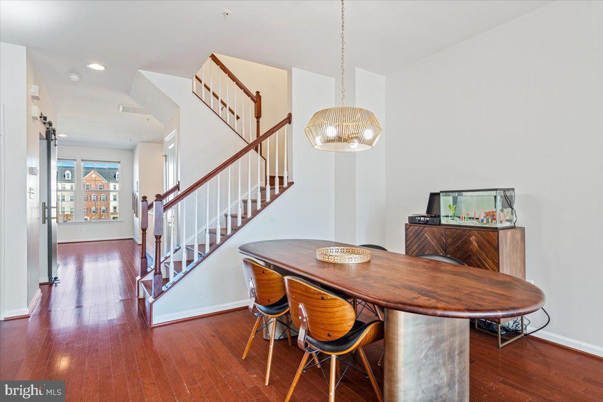 GREENBELT STATION - Residential