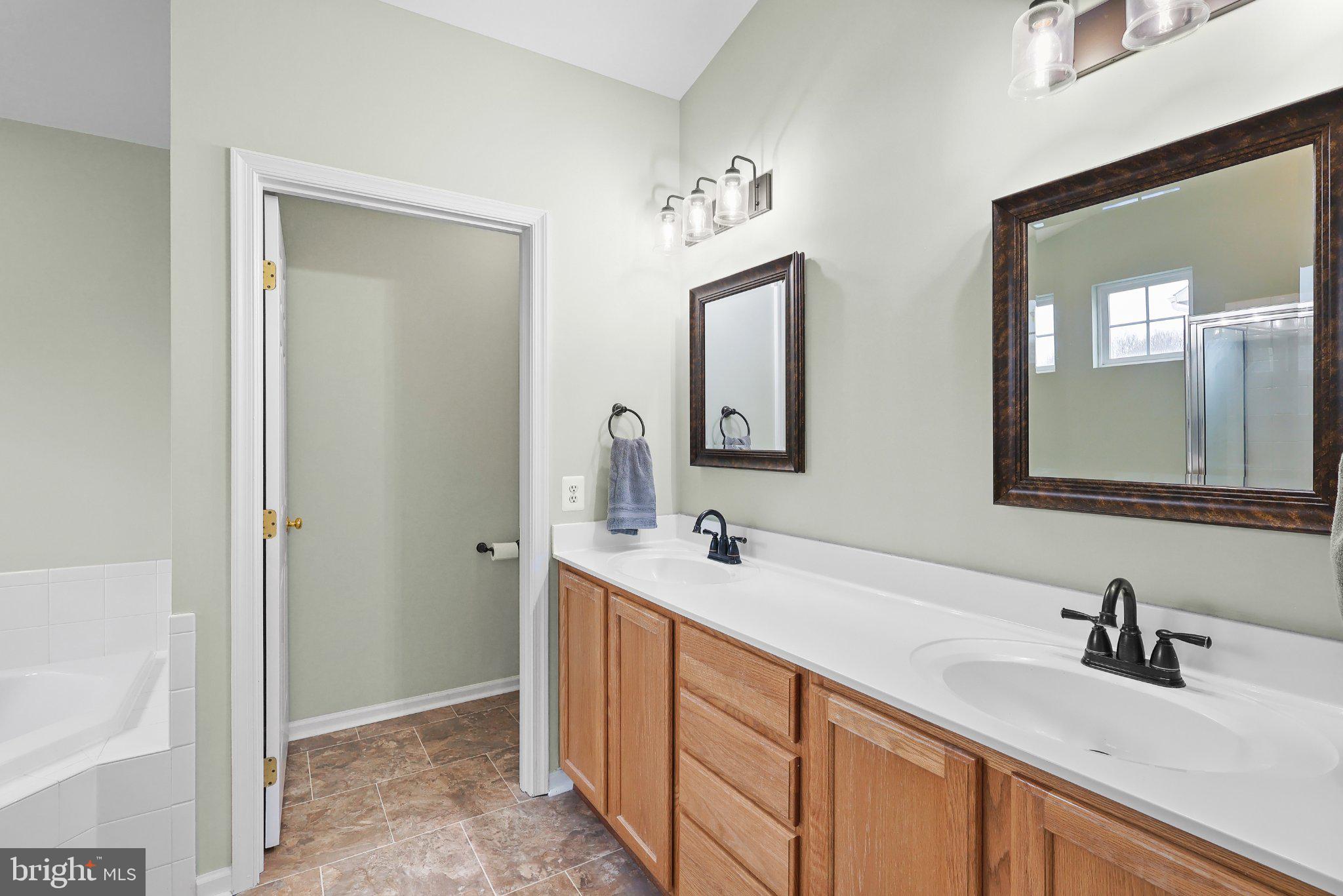 MADDEX FARM - Residential