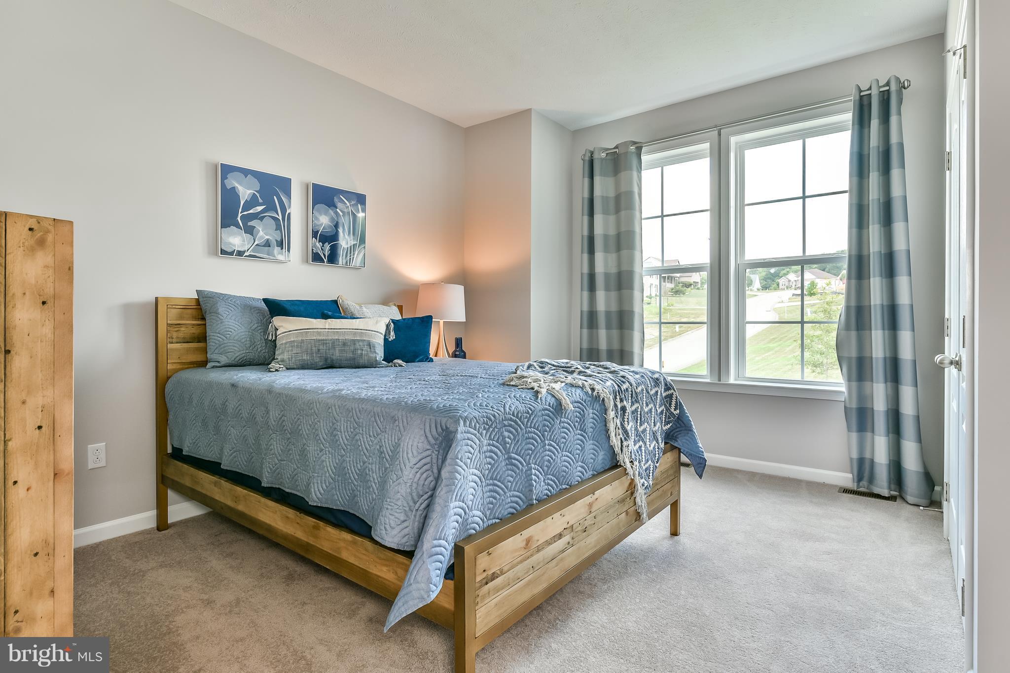 MARTINSBURG STATION - Residential