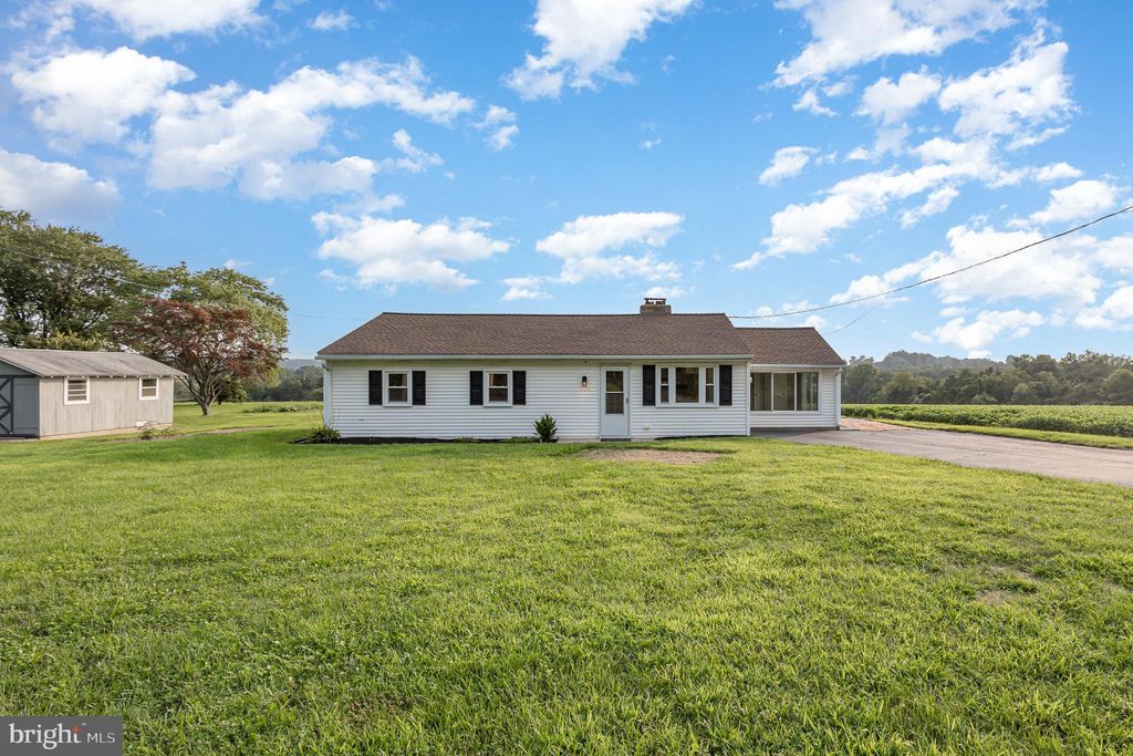 Photo of 609 Rife Run Road, Manheim, PA 17545 (MLS # PALA2055924)