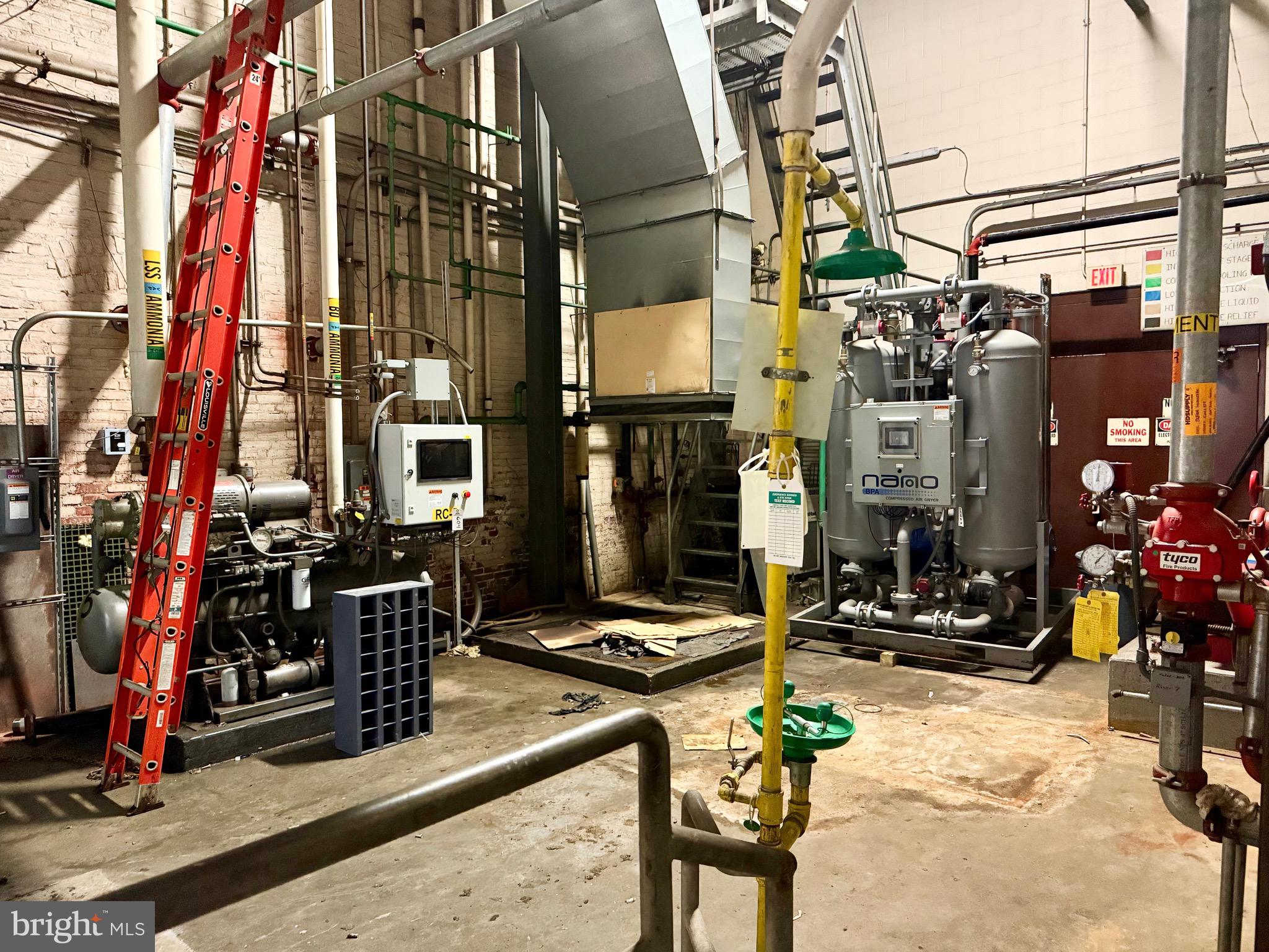 WEST END LANCASTER - Commercial Lease