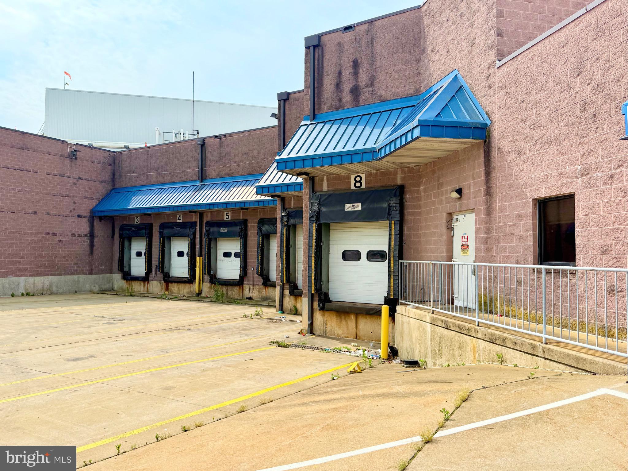 WEST END LANCASTER - Commercial Lease