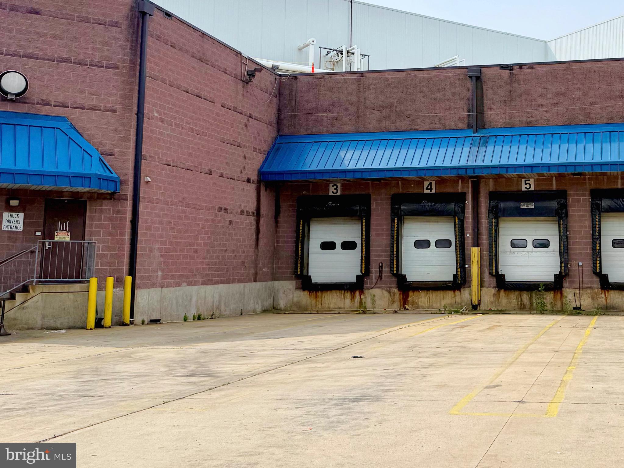 WEST END LANCASTER - Commercial Lease