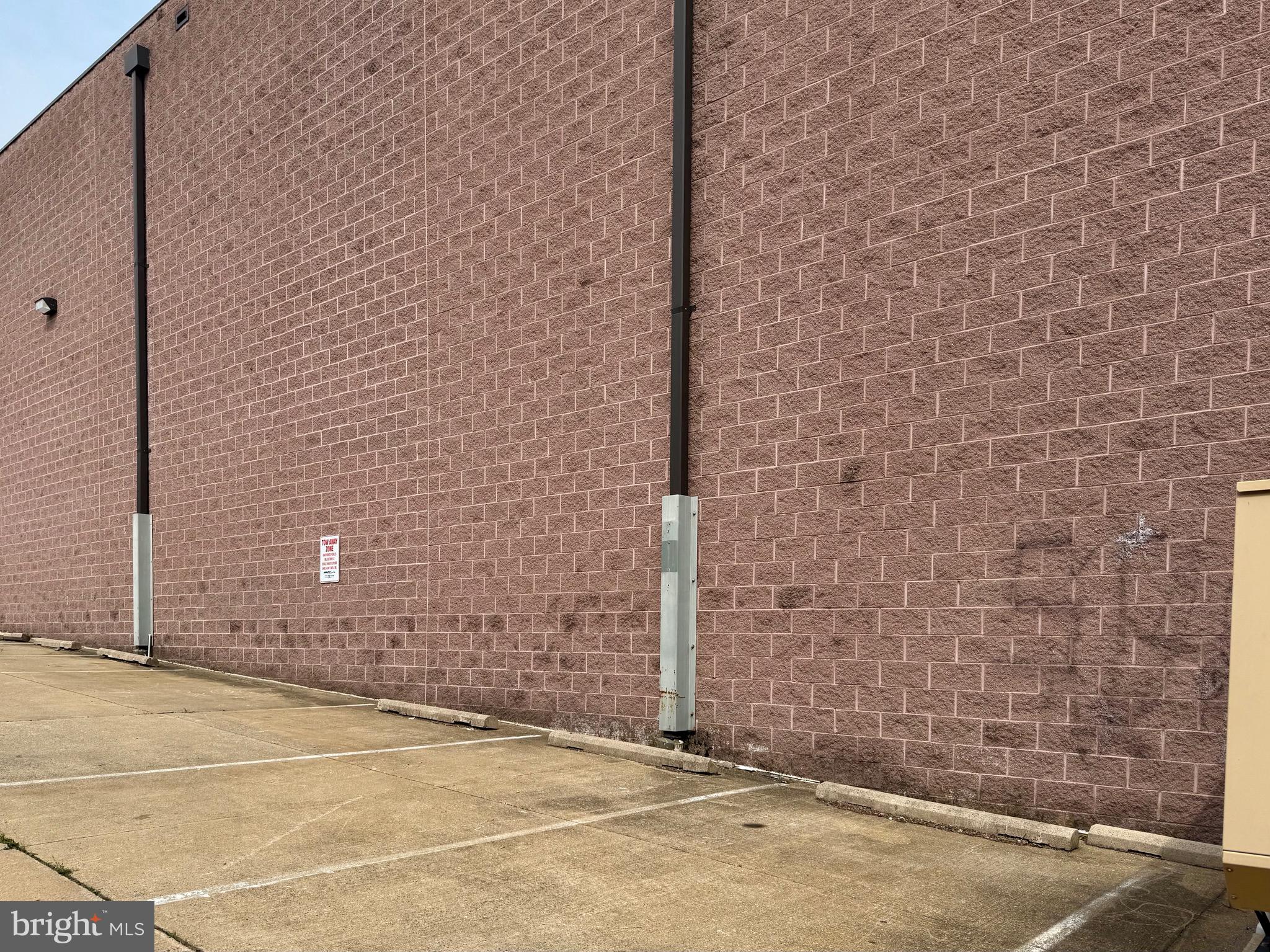 WEST END LANCASTER - Commercial Lease