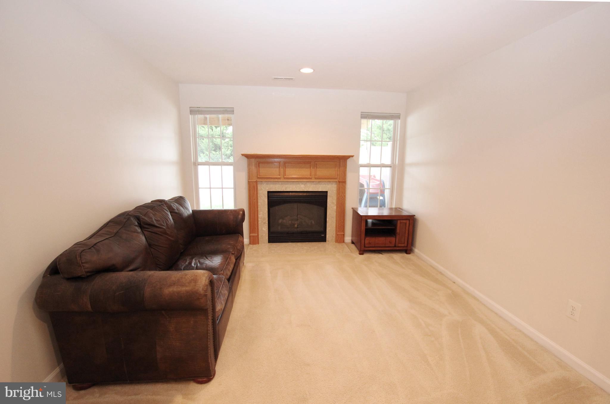 LAKELAND PLACE - Residential