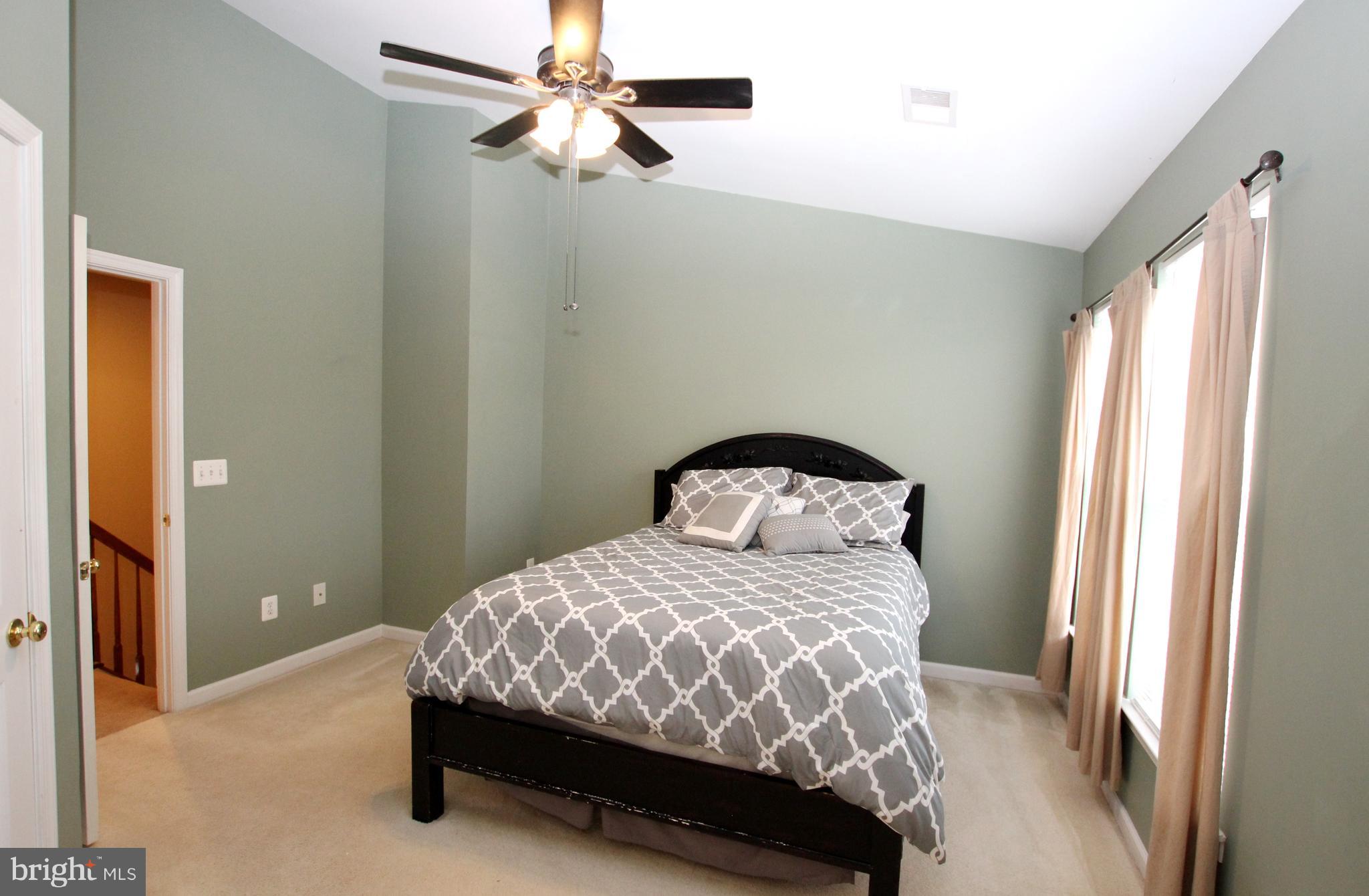 LAKELAND PLACE - Residential