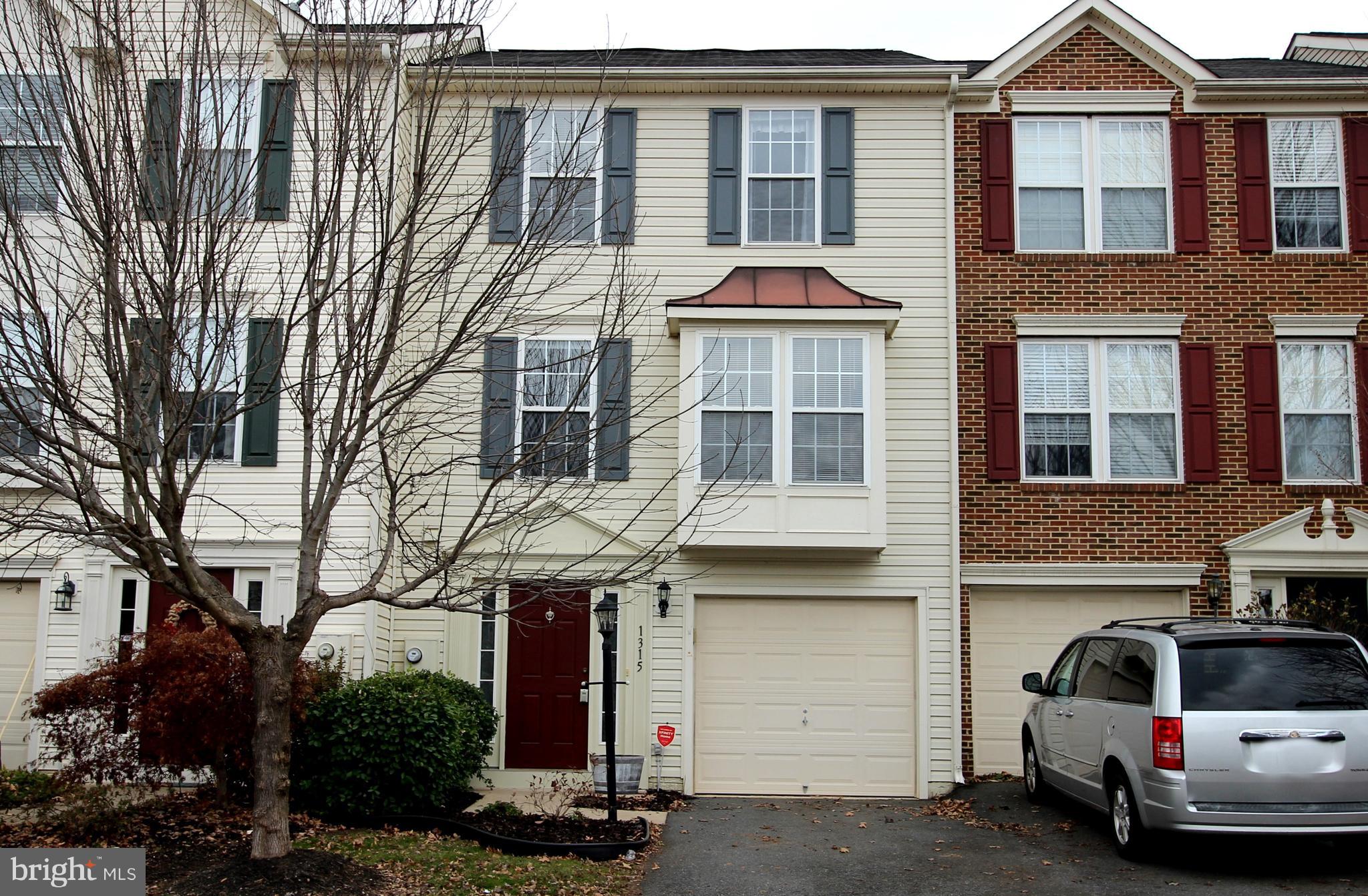 LAKELAND PLACE - Residential