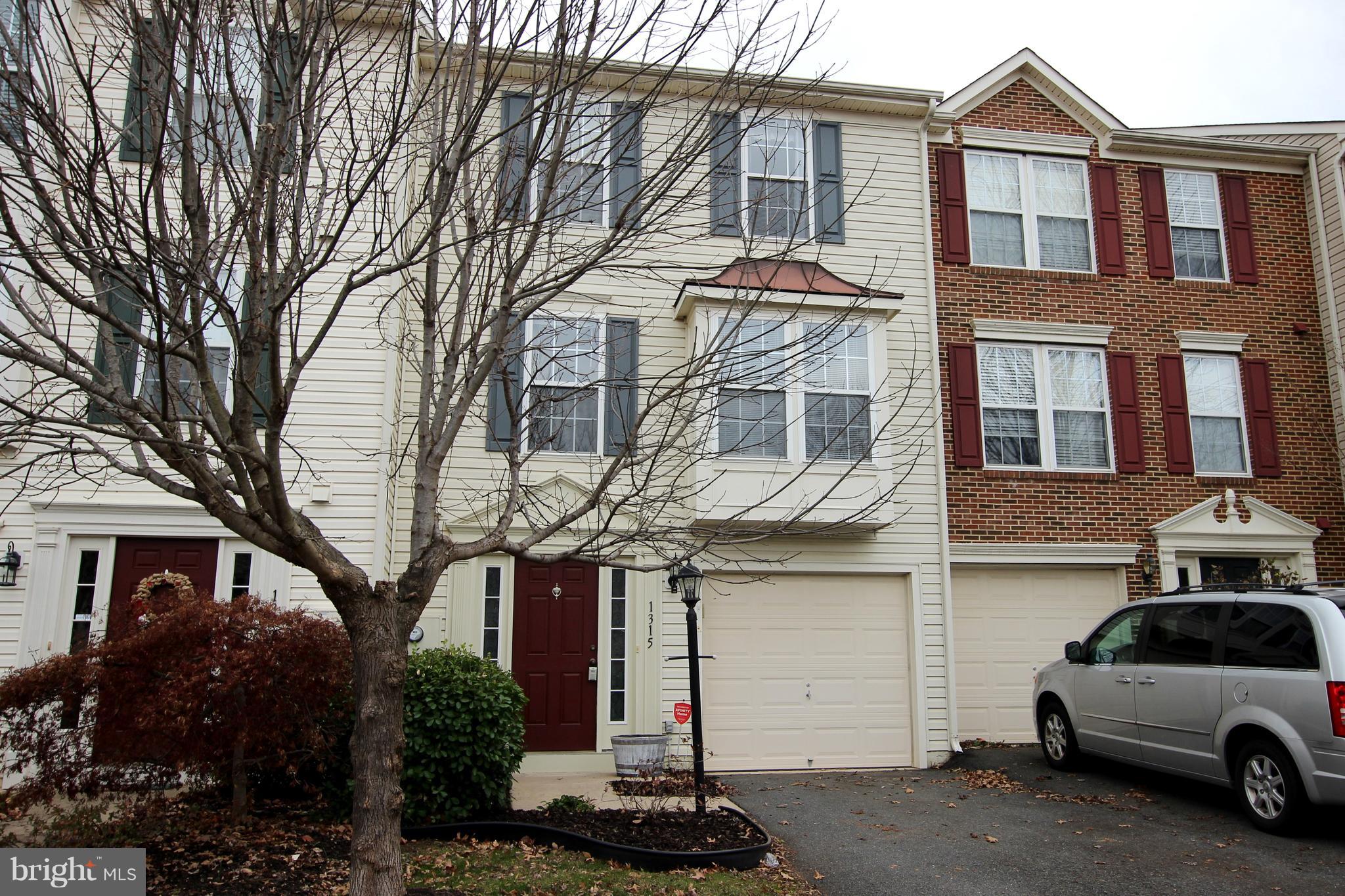 LAKELAND PLACE - Residential