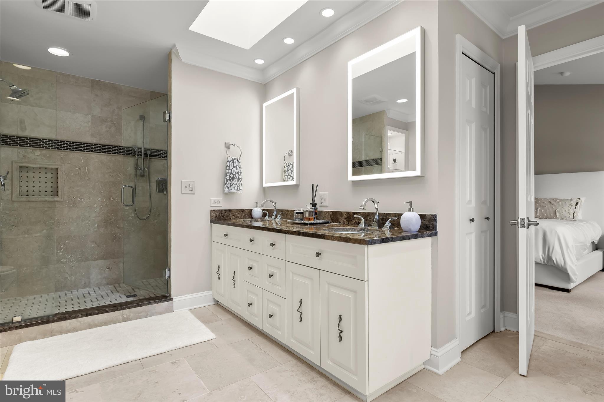 HUNTERS GLEN - Residential