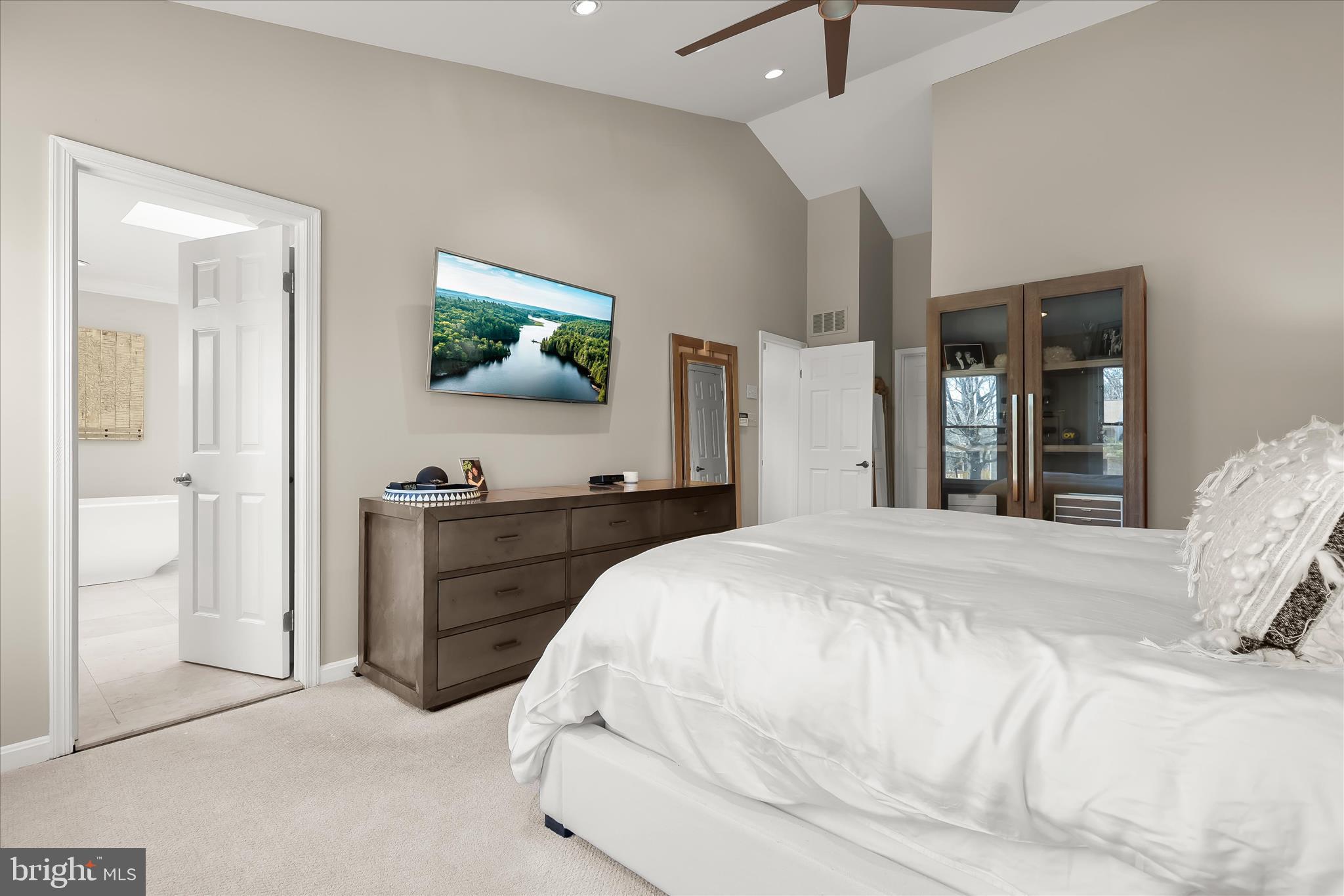 HUNTERS GLEN - Residential