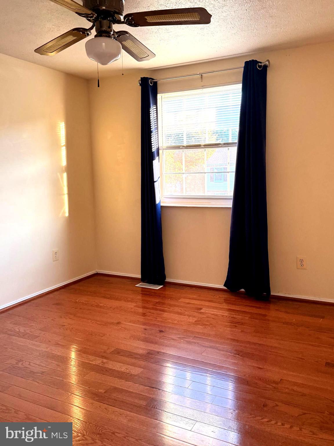 BURKE CENTRE - Residential