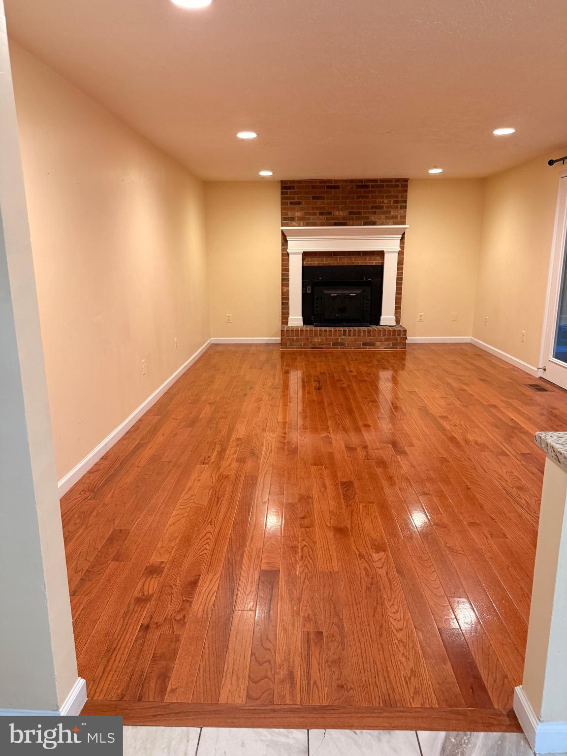 BURKE CENTRE - Residential