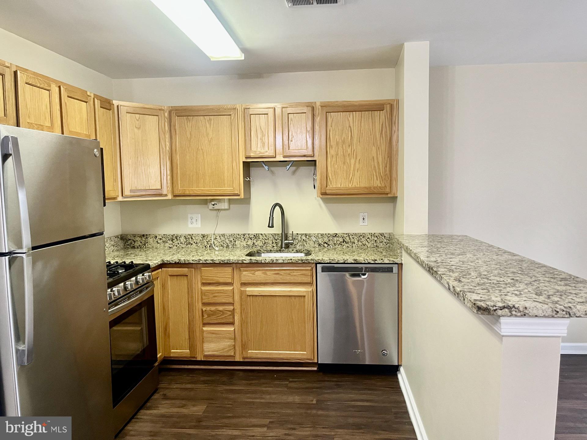 LEESBURG GATEWAY II - Residential Lease