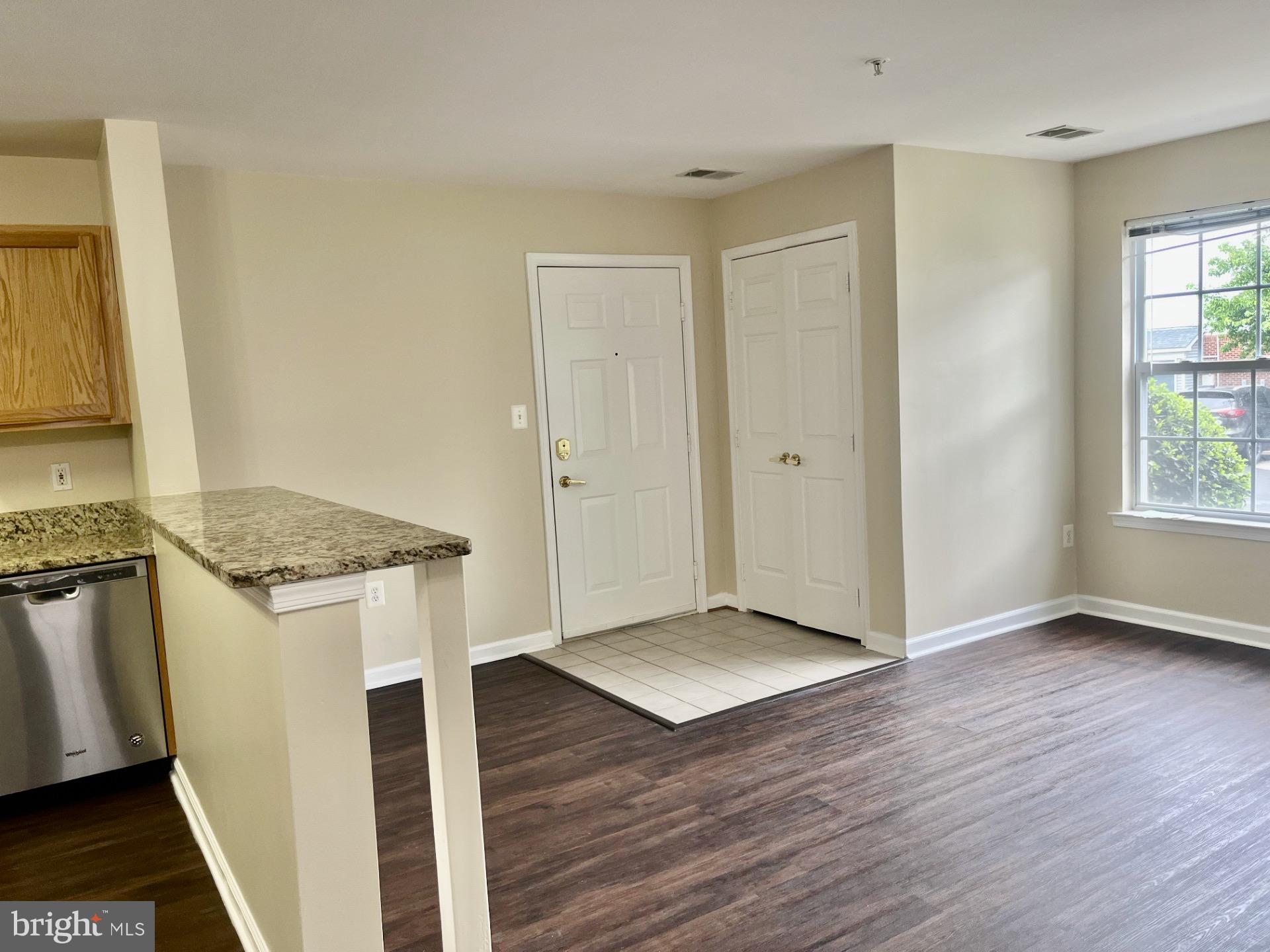 LEESBURG GATEWAY II - Residential Lease