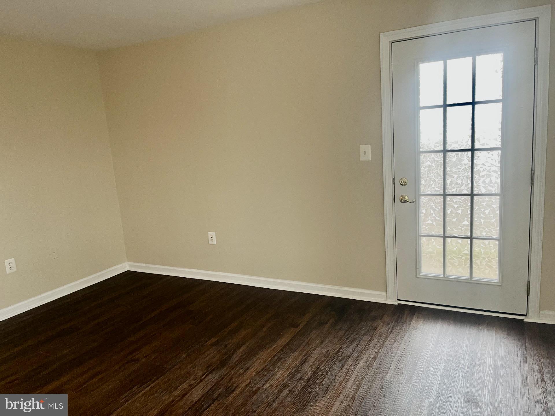 LEESBURG GATEWAY II - Residential Lease