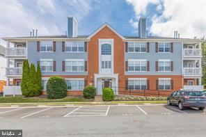 LEESBURG GATEWAY II - Residential Lease