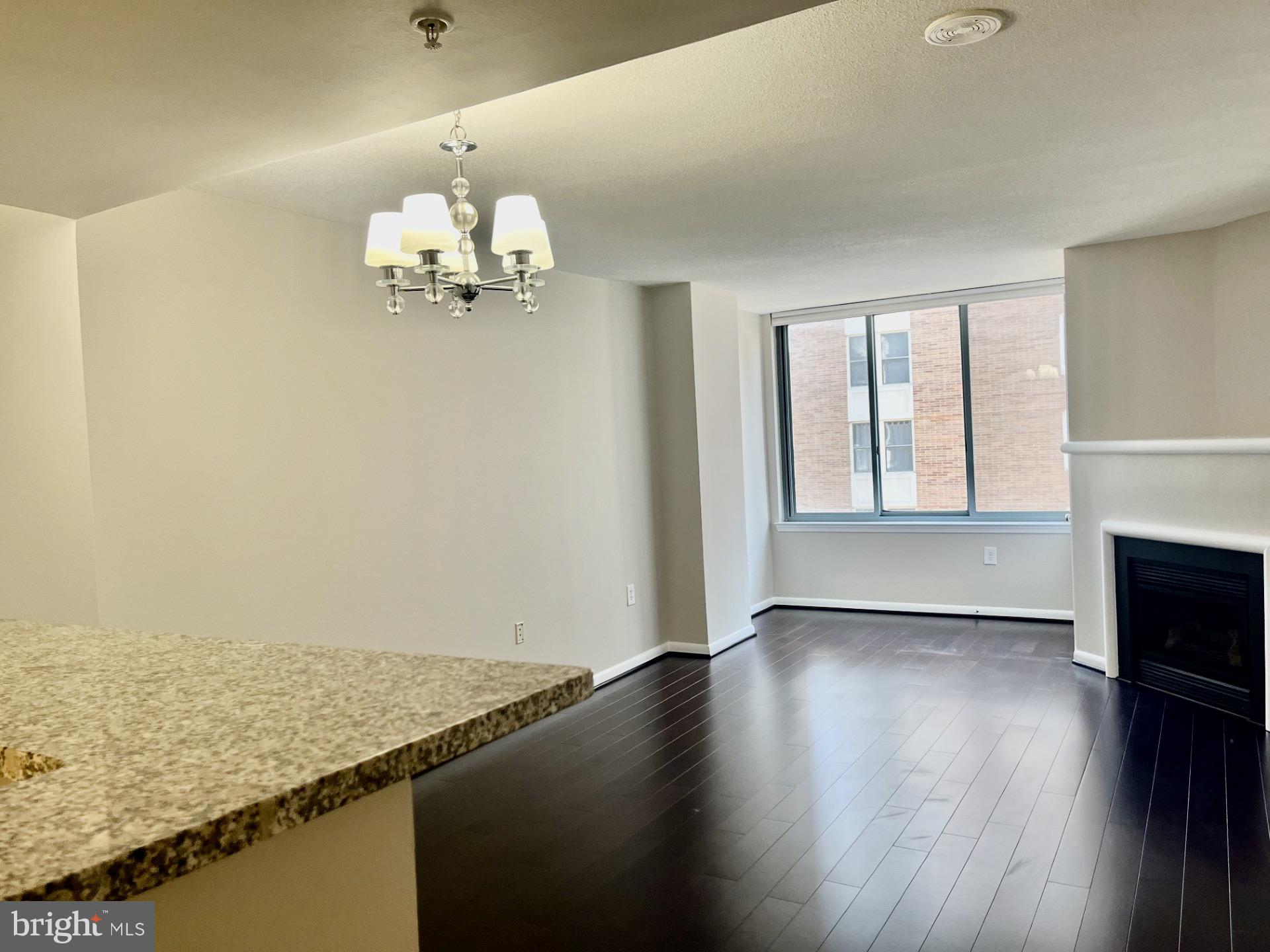 LEESBURG GATEWAY II - Residential Lease