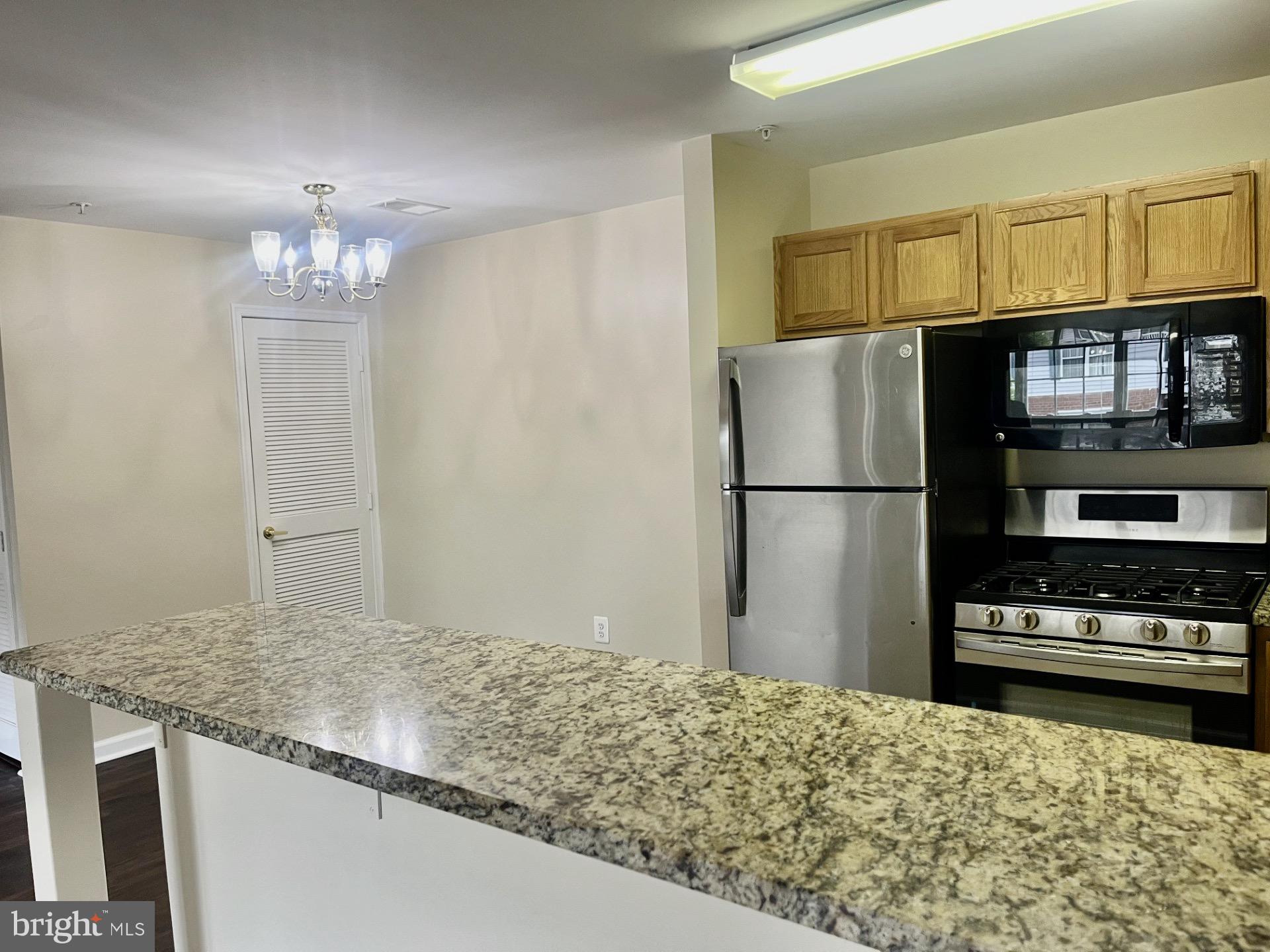 LEESBURG GATEWAY II - Residential Lease