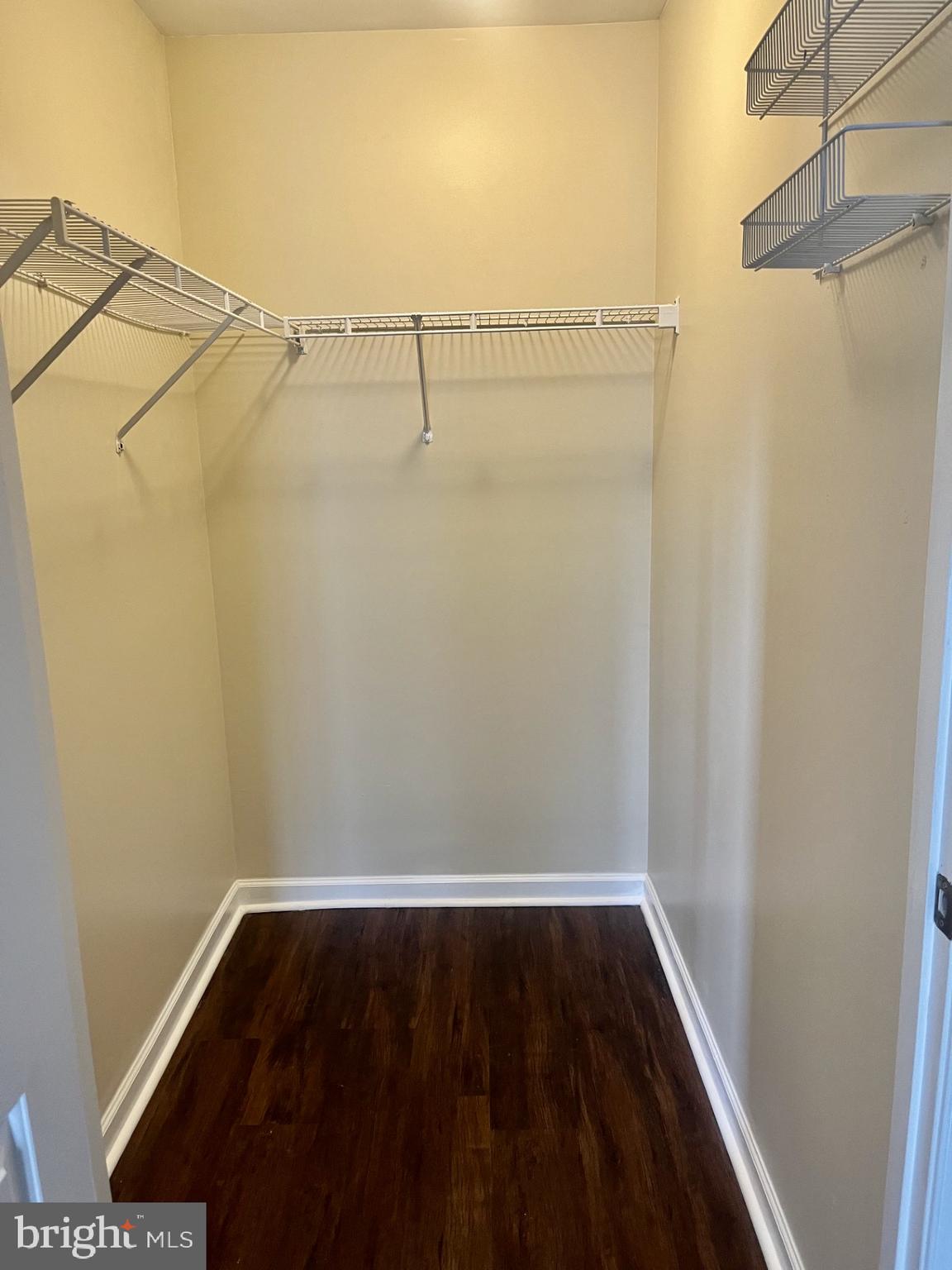 LEESBURG GATEWAY II - Residential Lease